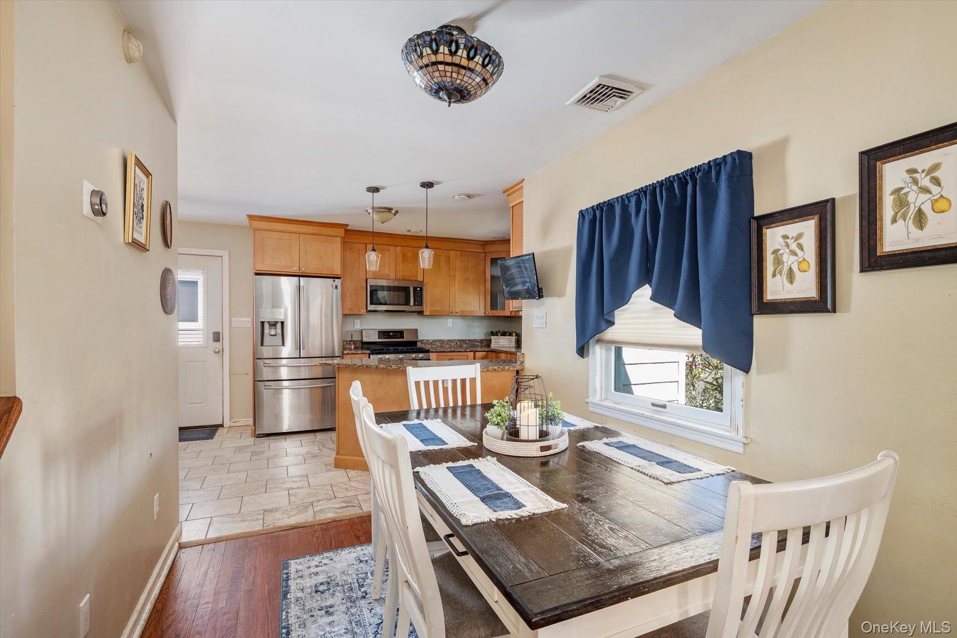 165 Little Whaleneck Road, Merrick, NY 11566