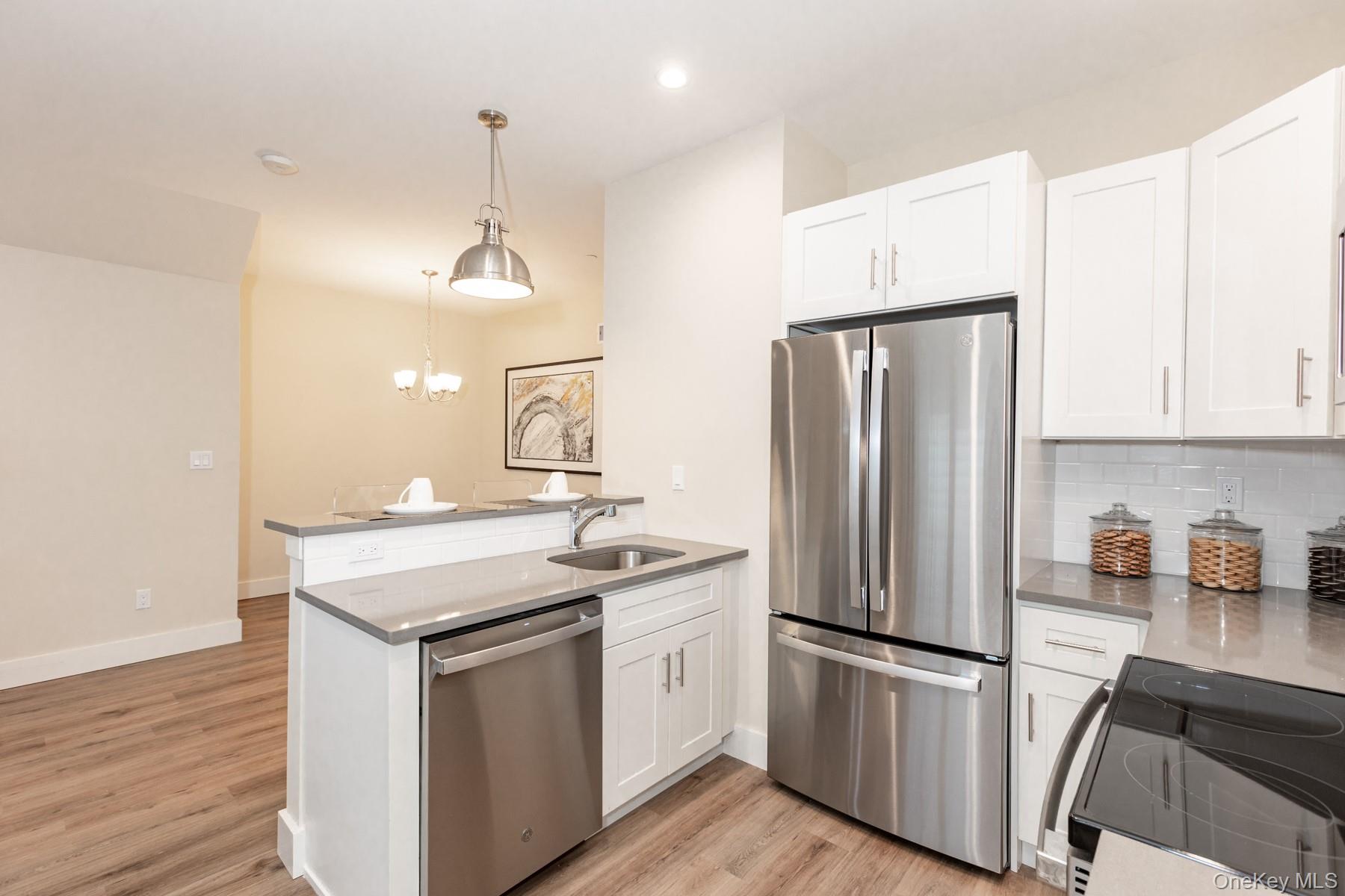 209 Romar Court, West Babylon, NY 11704