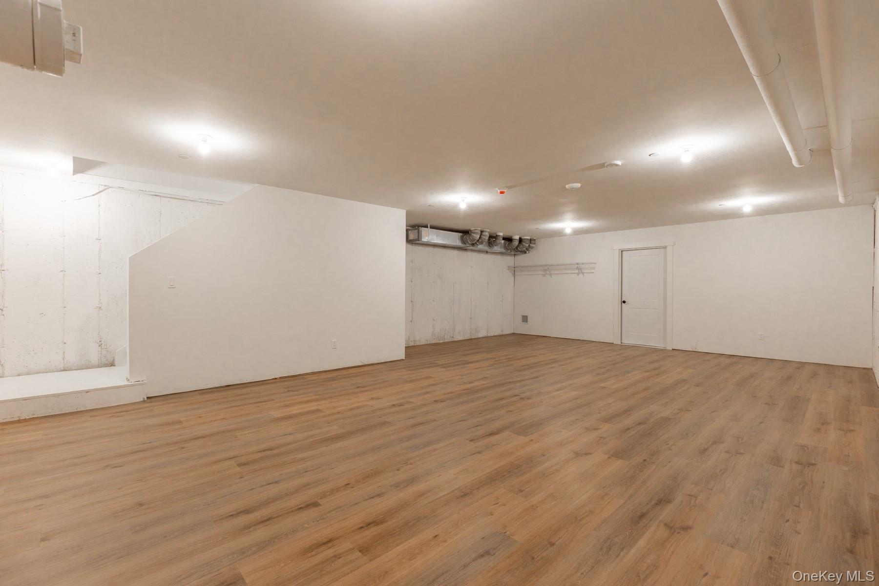 209 Romar Court, West Babylon, NY 11704