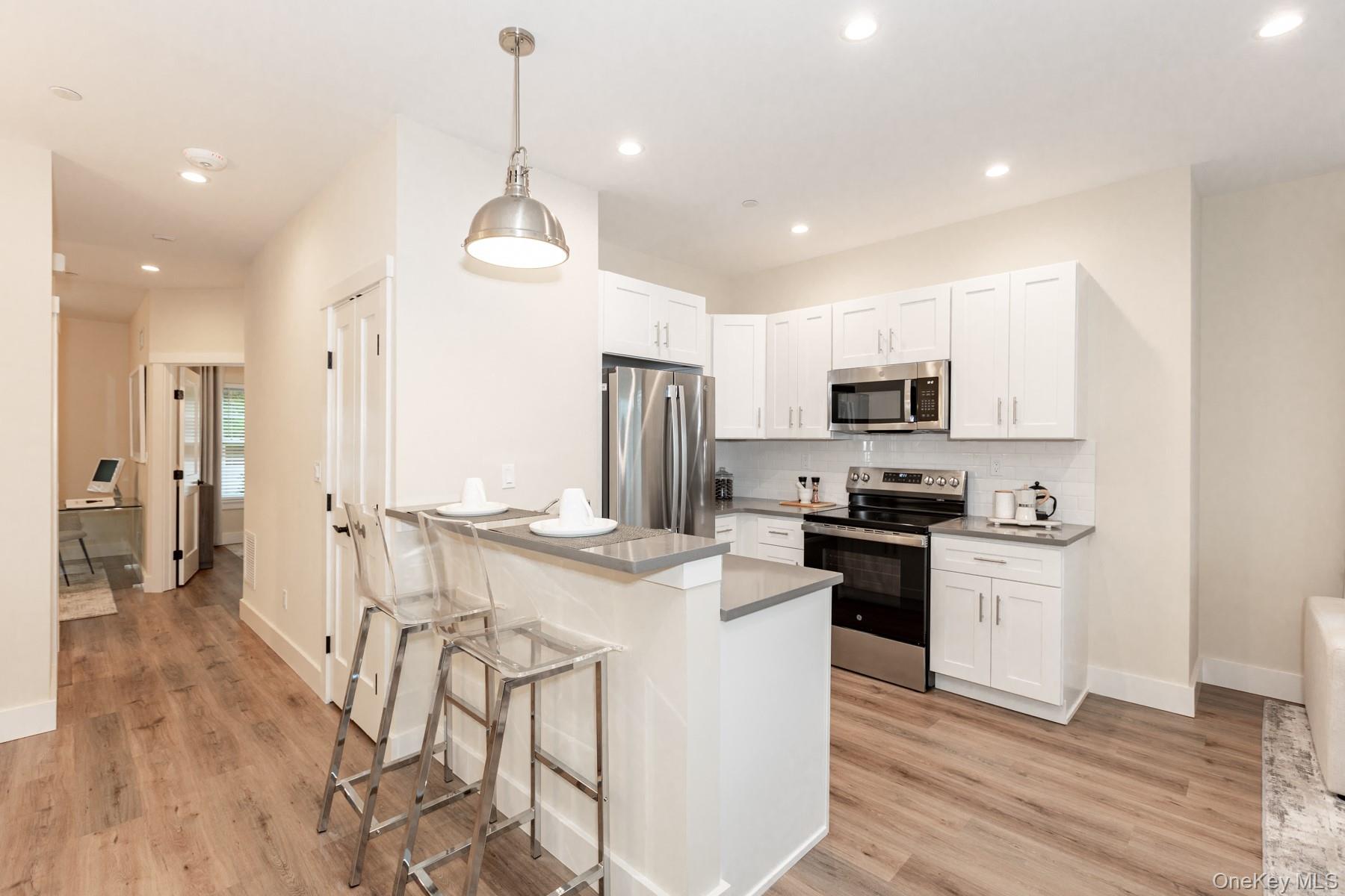 209 Romar Court, West Babylon, NY 11704