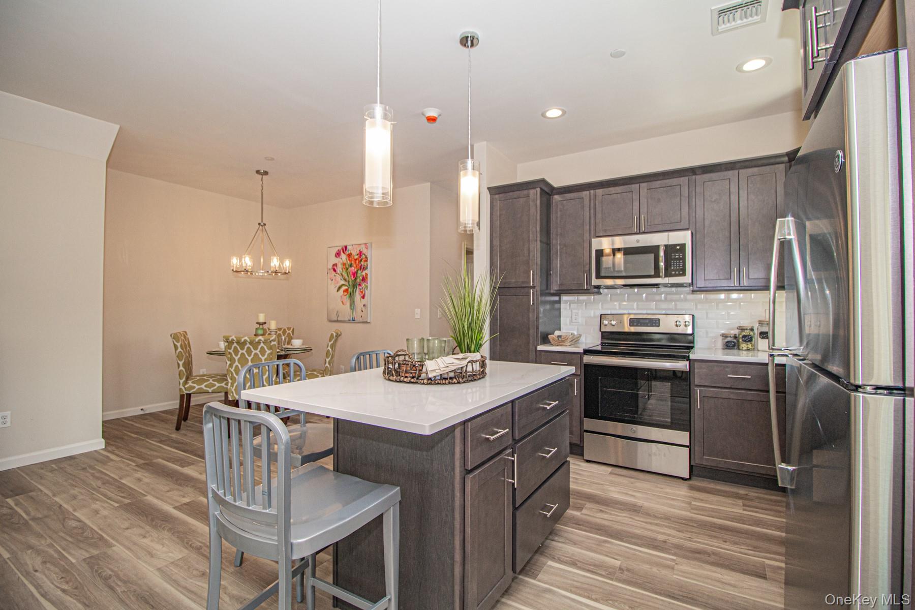 207 Ashley Court Avenue, North Babylon, NY 11703