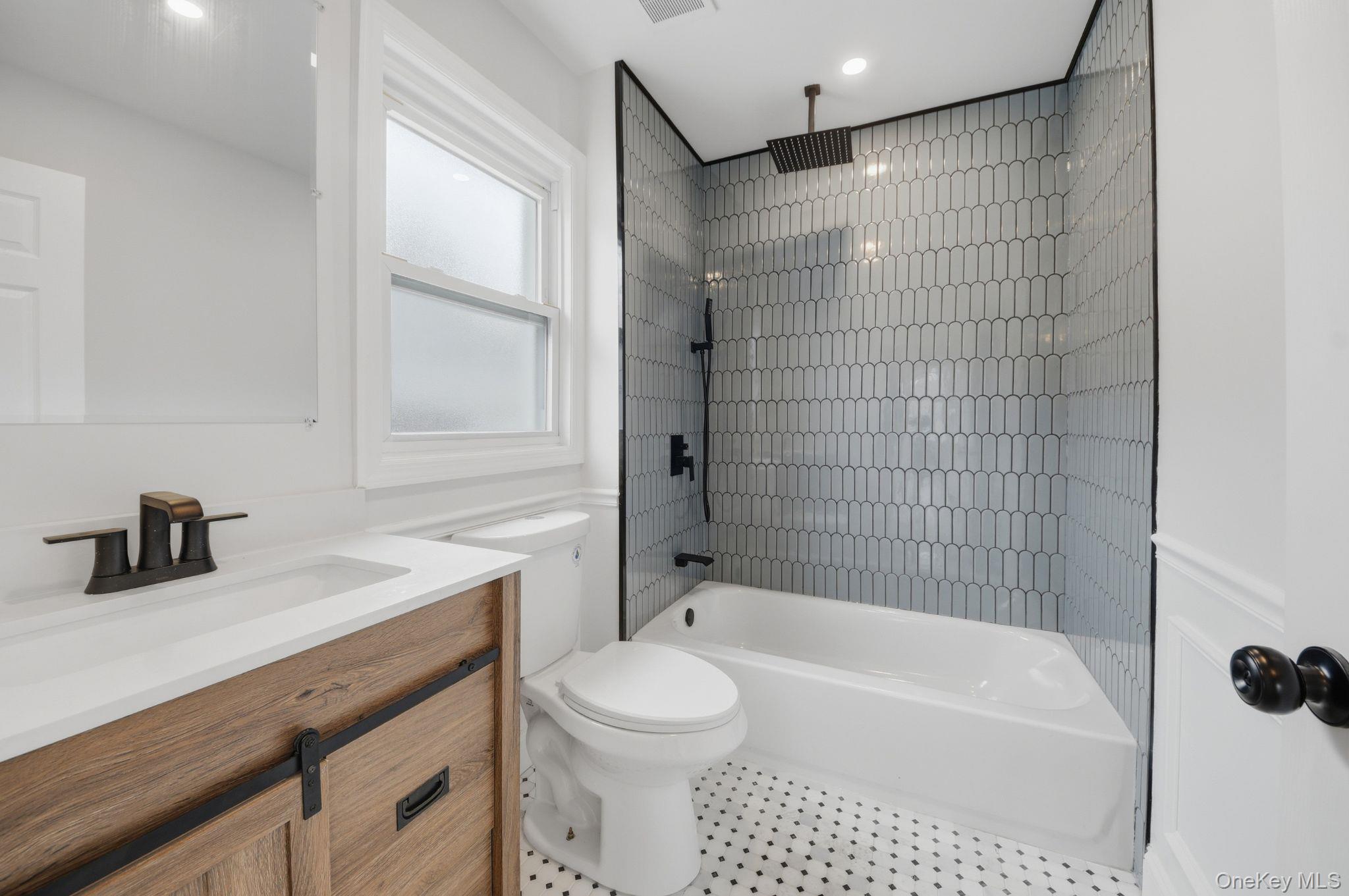 424 Thieriot Avenue, Bronx, NY 10473