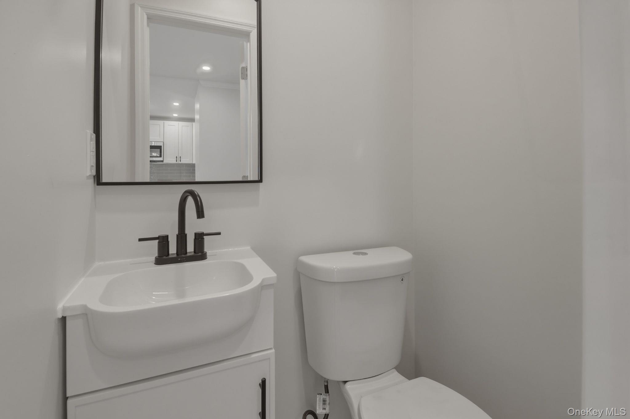 424 Thieriot Avenue, Bronx, NY 10473