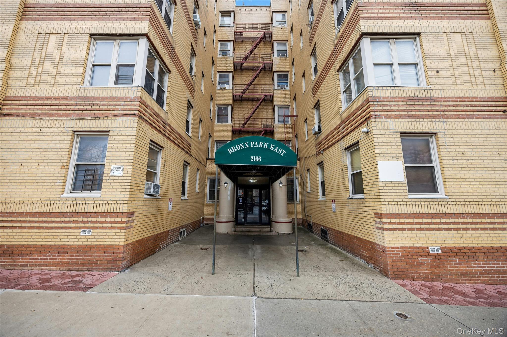 2166 Bronx Park E # 1F, Bronx, NY 10462