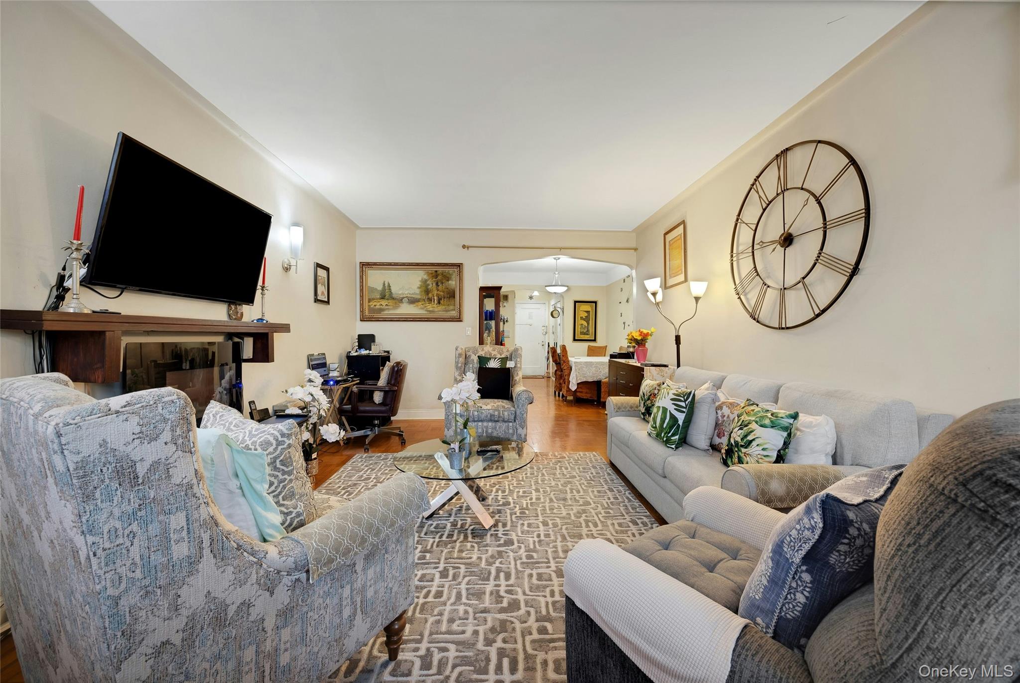 2166 Bronx Park E # 1F, Bronx, NY 10462