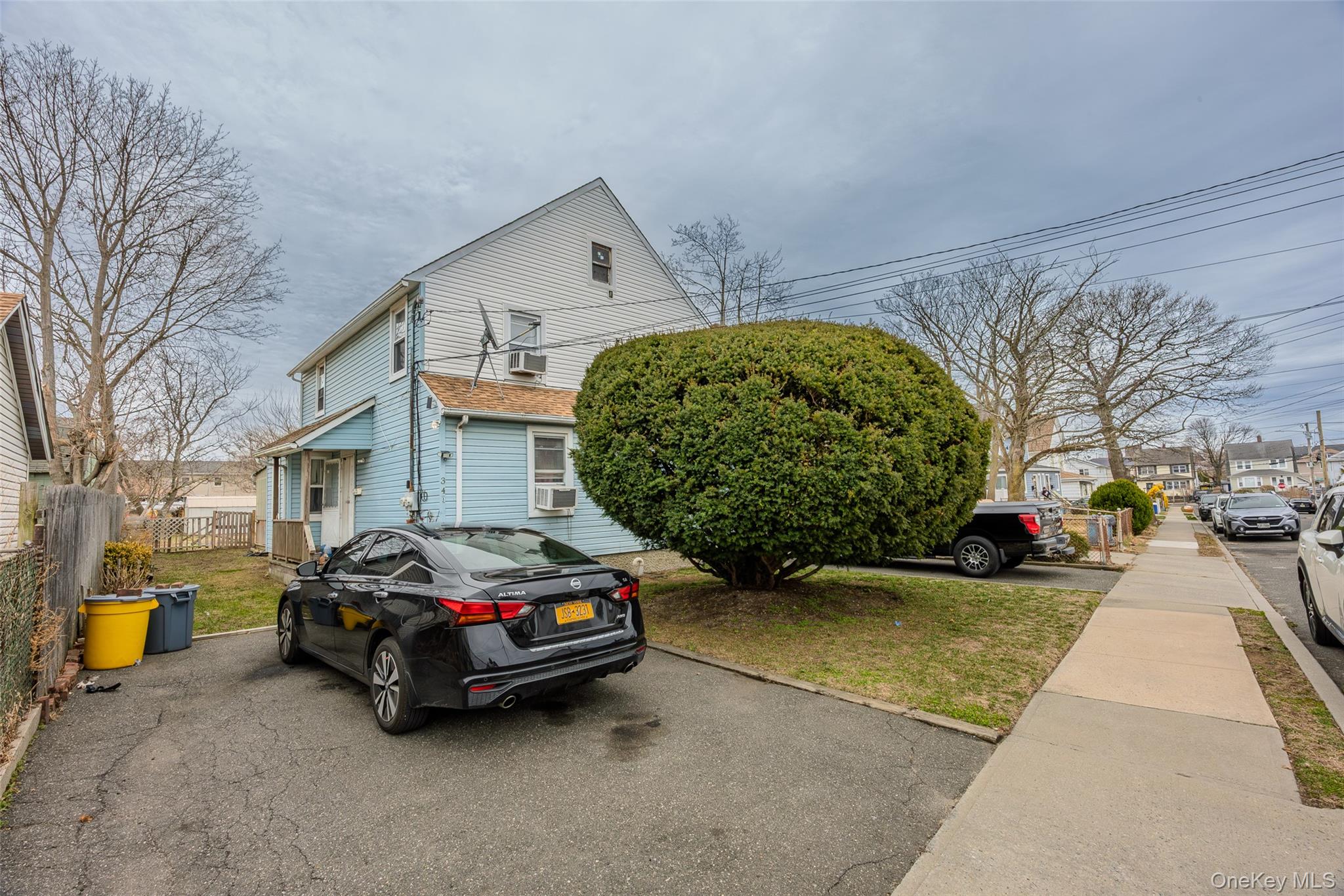34 Mervin Street, Inwood, NY 11096