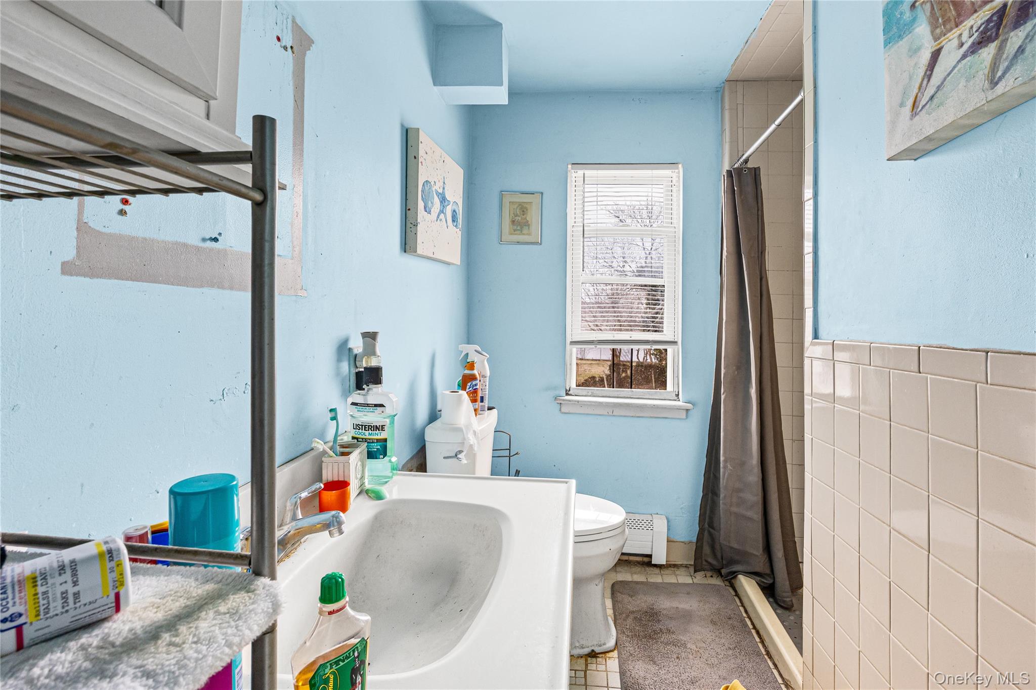 34 Mervin Street, Inwood, NY 11096