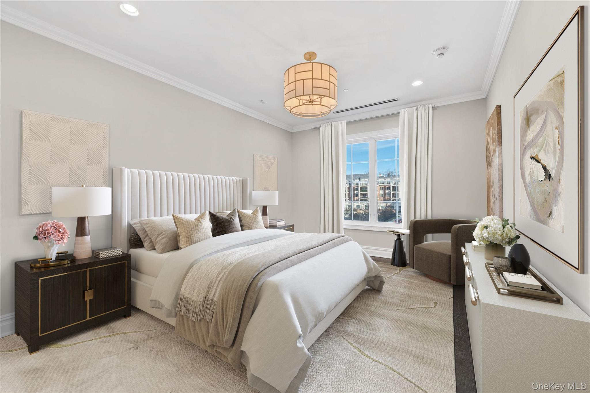 5000 Royal Court # 5114, North Hills, NY 11040