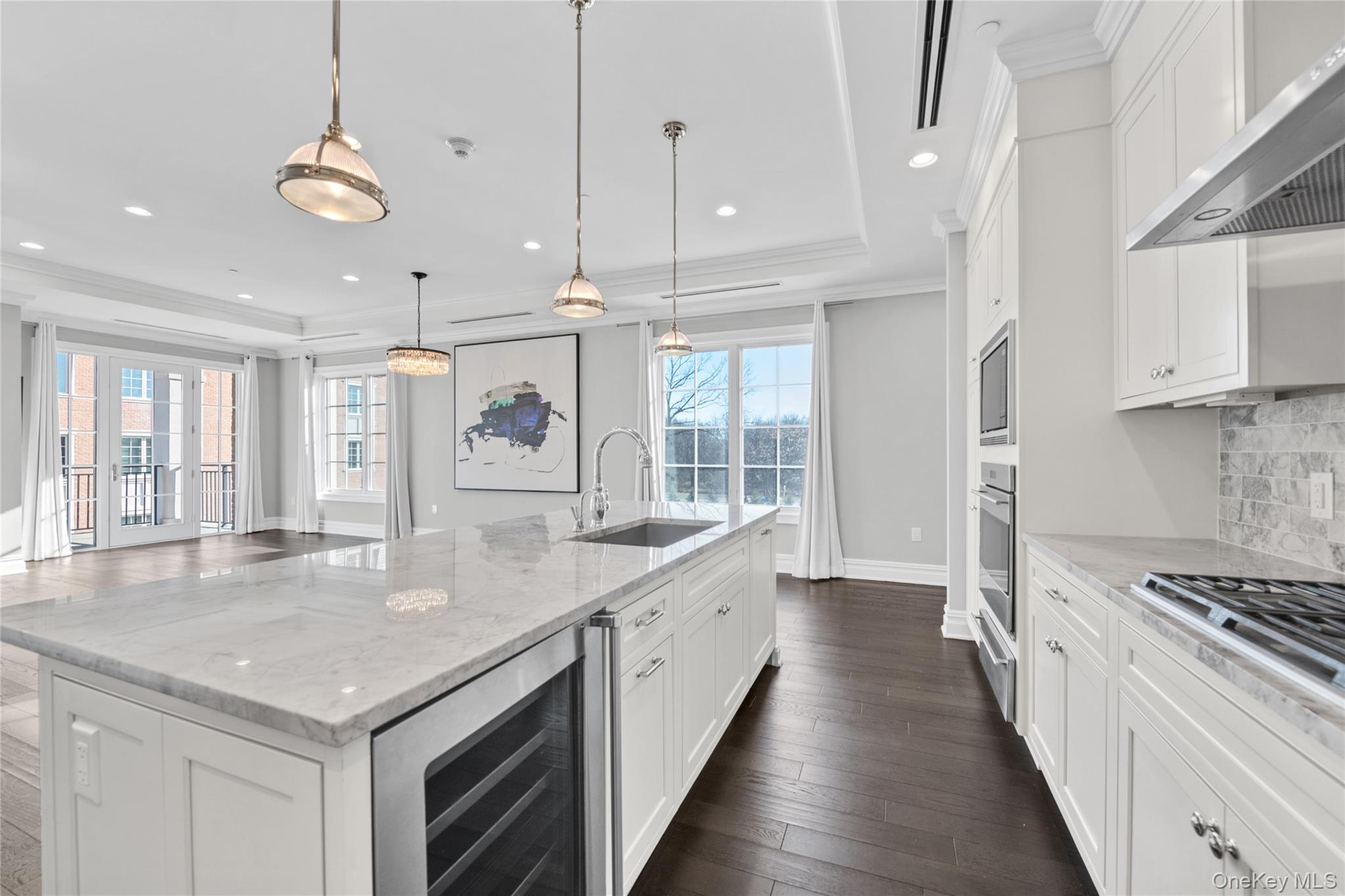 5000 Royal Court # 5114, North Hills, NY 11040