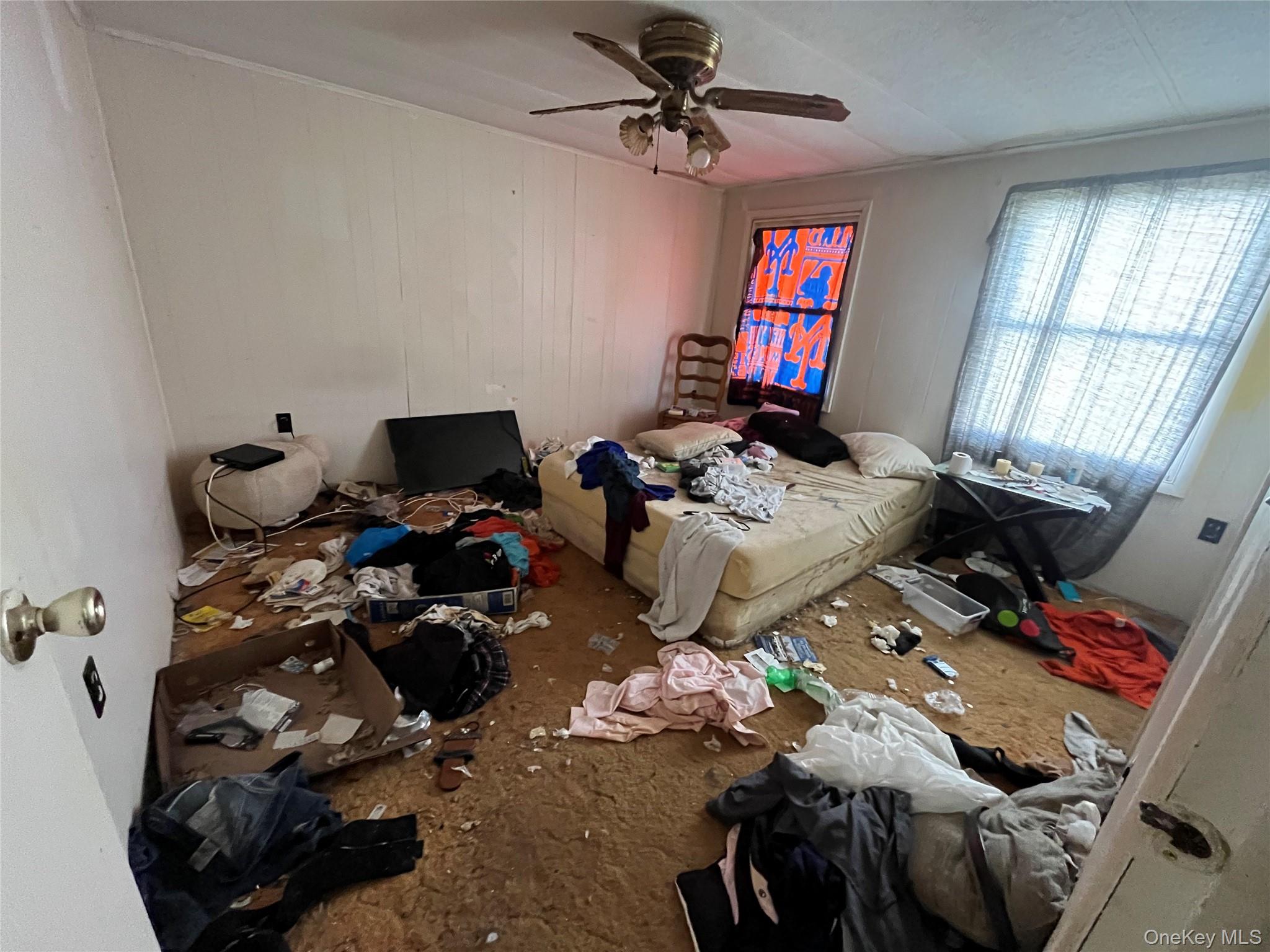 75 Village Circle W, Manorville, NY 11949