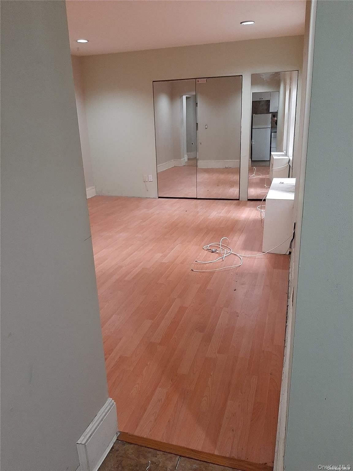 1 Hillside Avenue # 1A, Great Neck, NY 11021