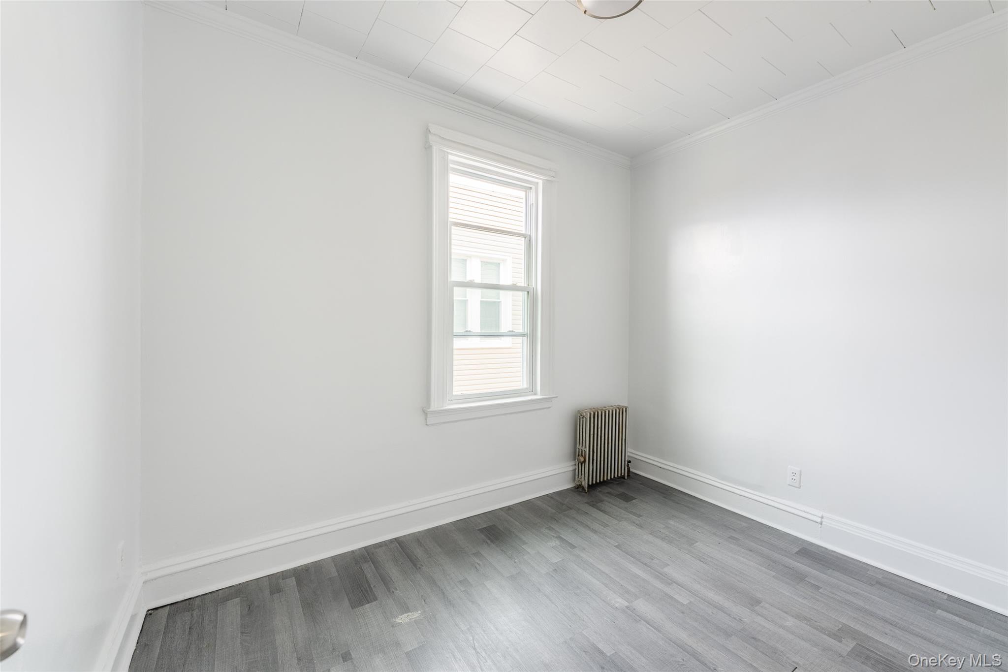 7824 68th Road, Middle Village, NY 11379