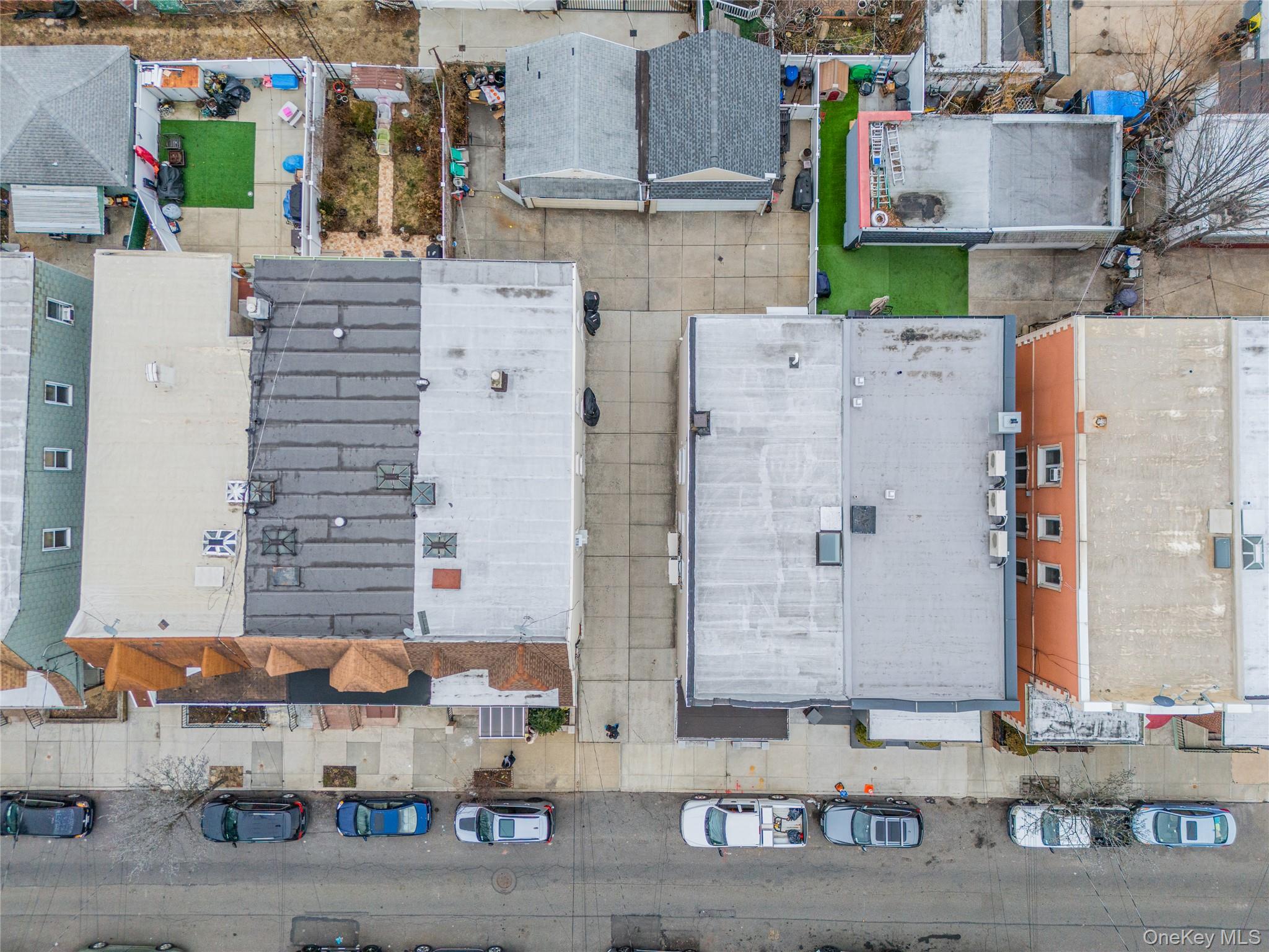 7824 68th Road, Middle Village, NY 11379