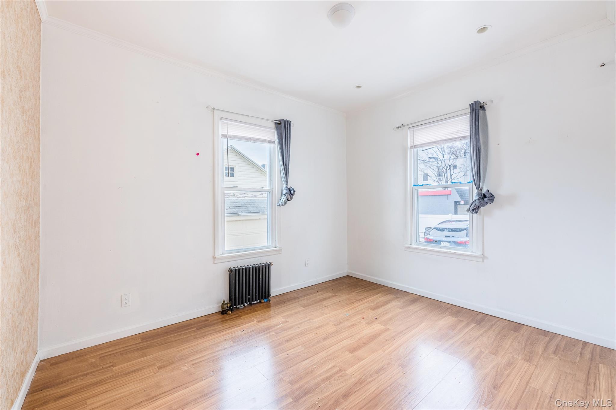 7824 68th Road, Middle Village, NY 11379