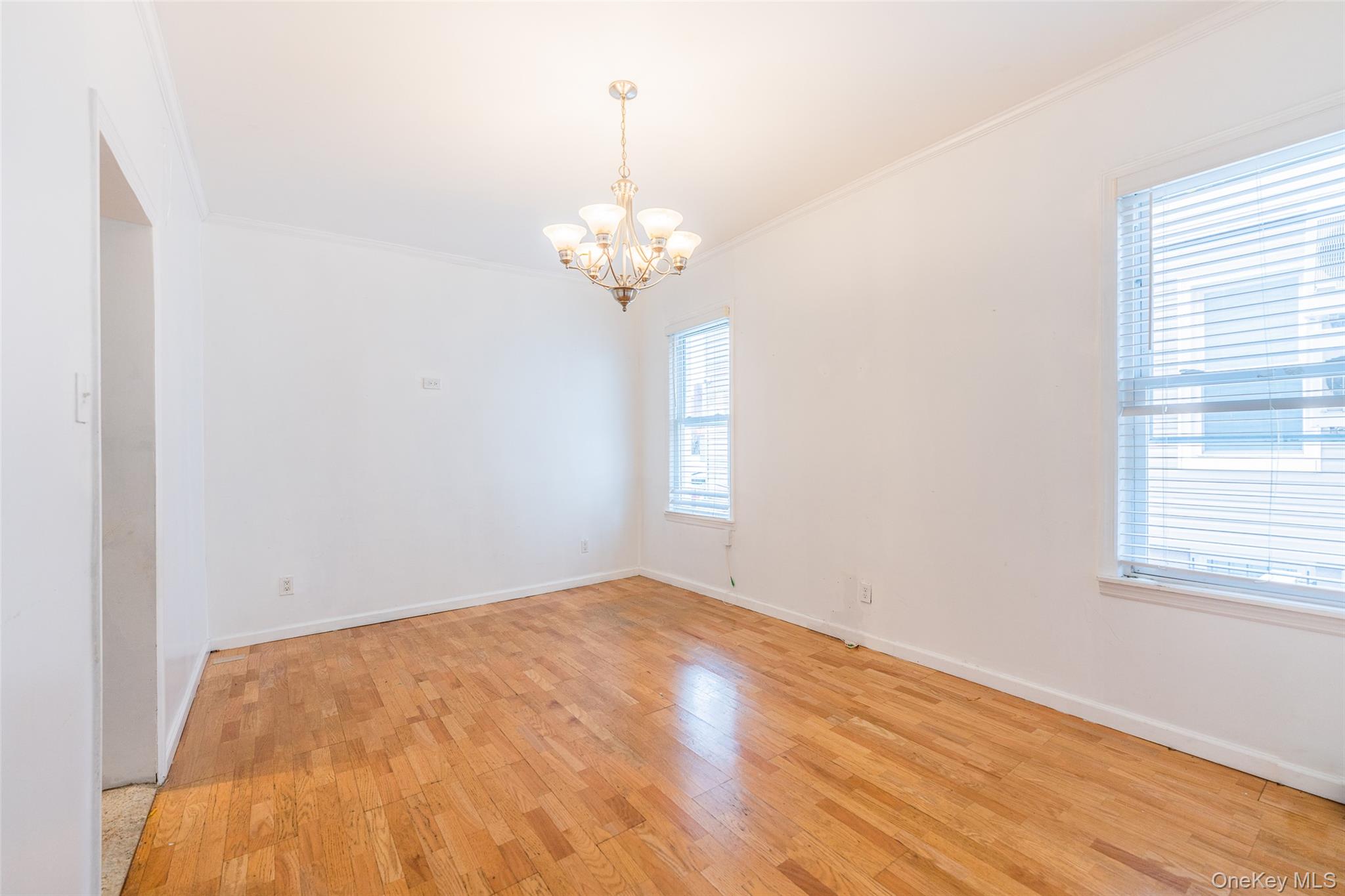 7824 68th Road, Middle Village, NY 11379