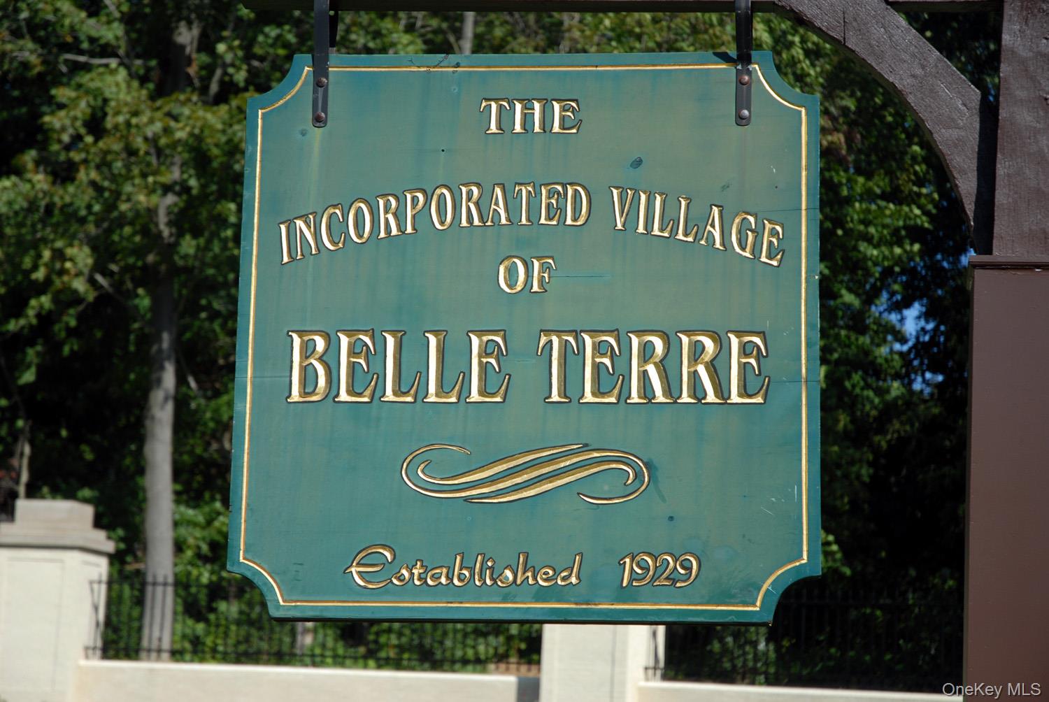 9 Cliff Road, Port Jefferson, NY 11777