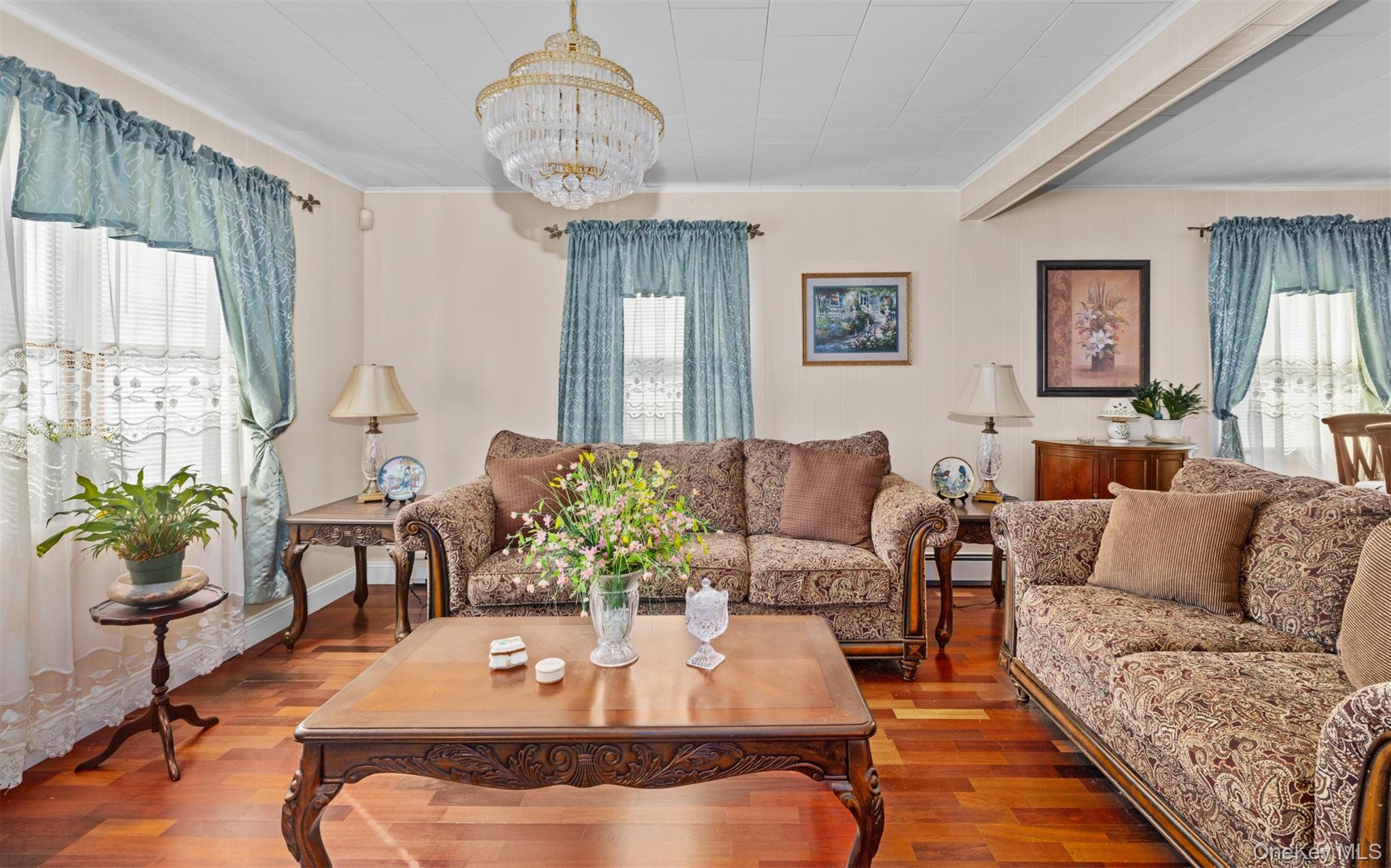 82 Barnyard Lane, Levittown, NY 11756