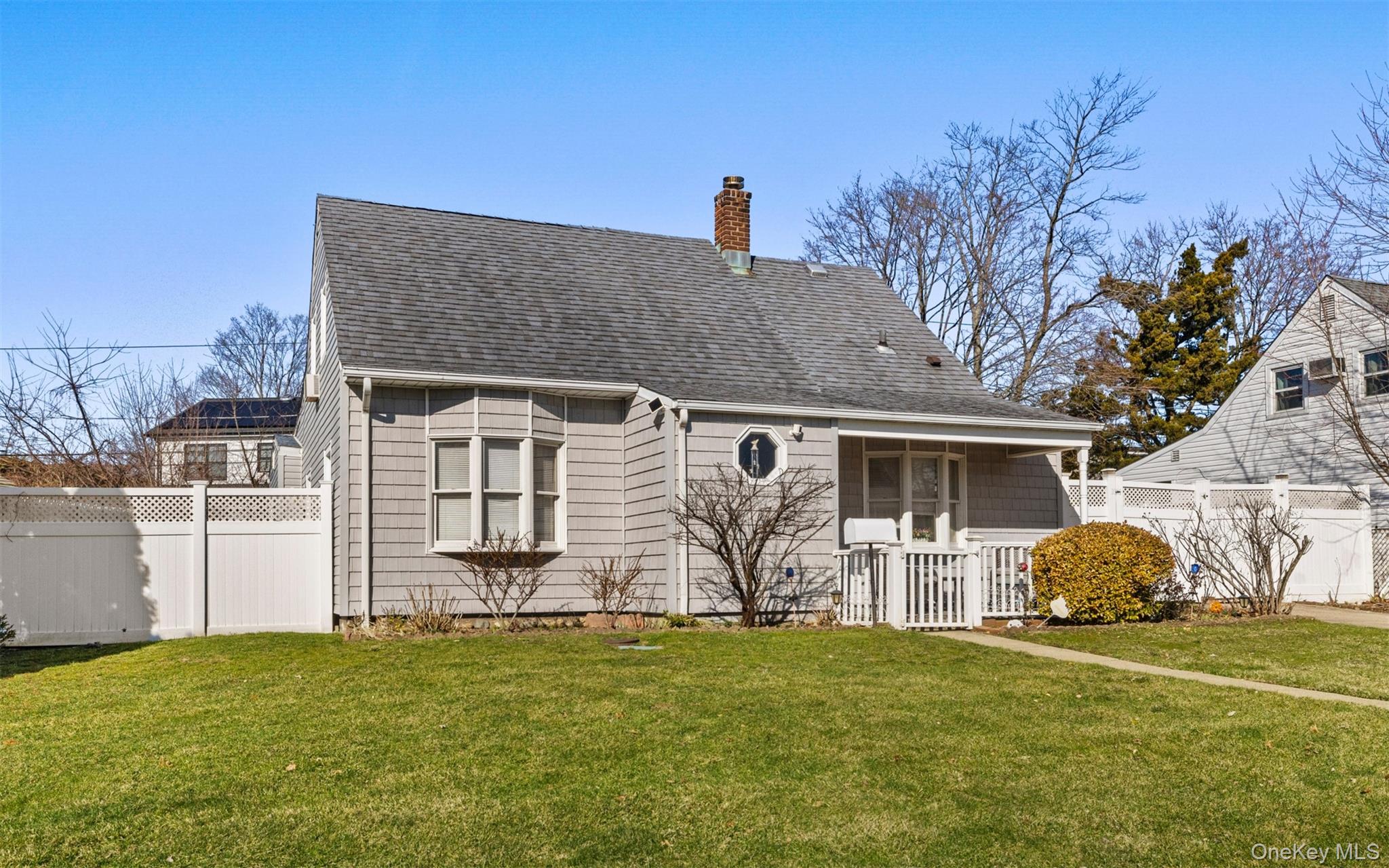 82 Barnyard Lane, Levittown, NY 11756