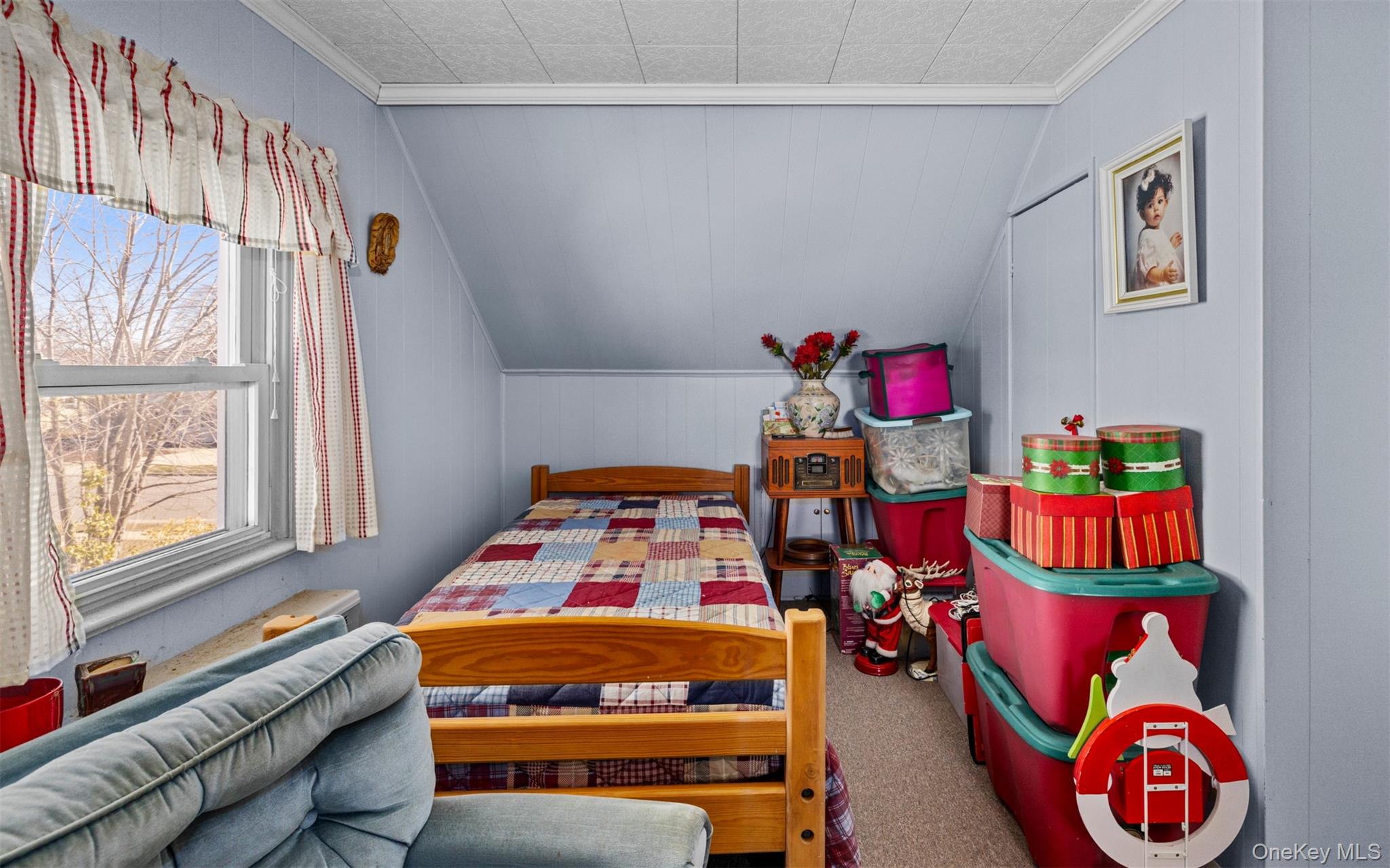 82 Barnyard Lane, Levittown, NY 11756