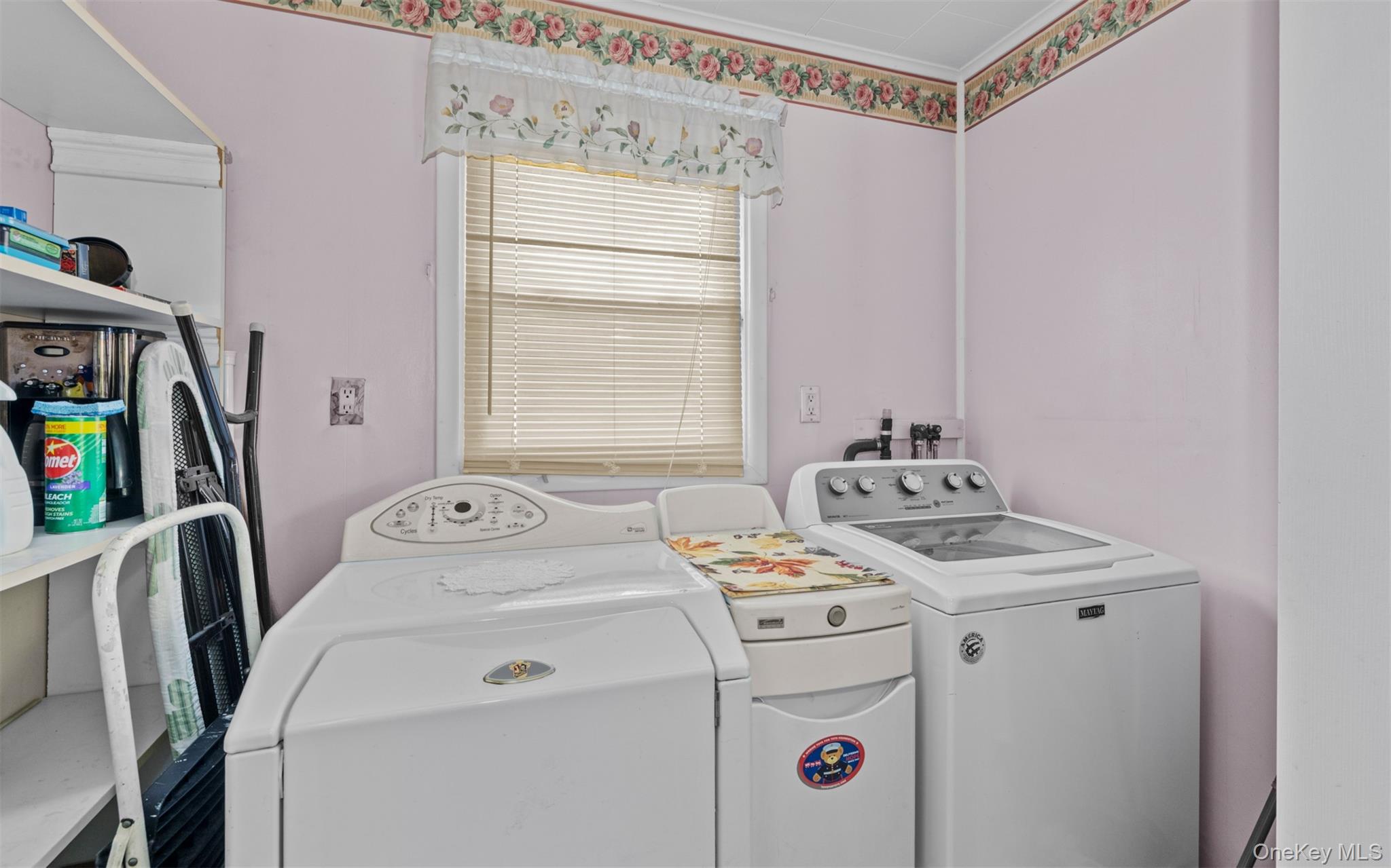 82 Barnyard Lane, Levittown, NY 11756