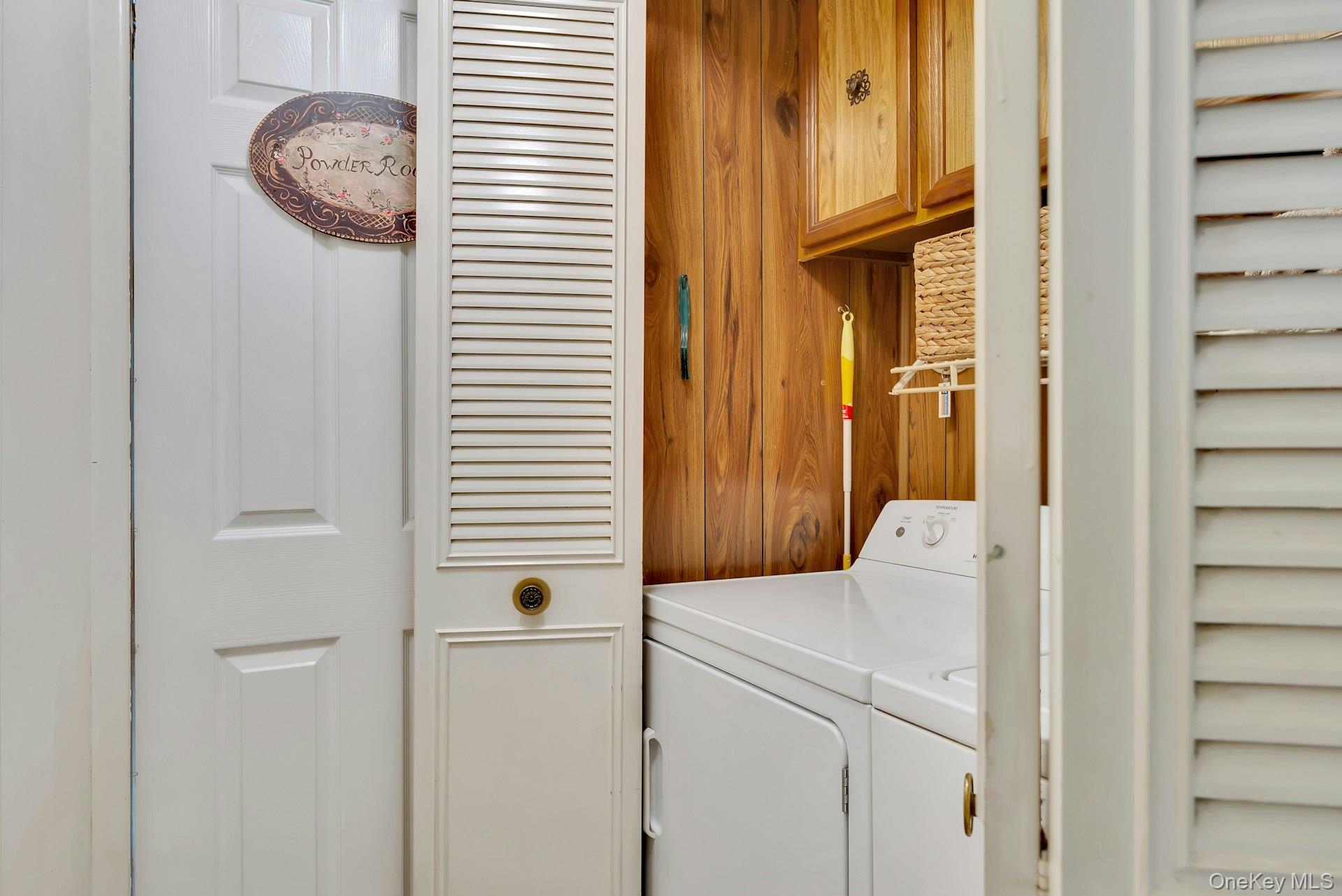 43 Village Circle S, Manorville, NY 11949