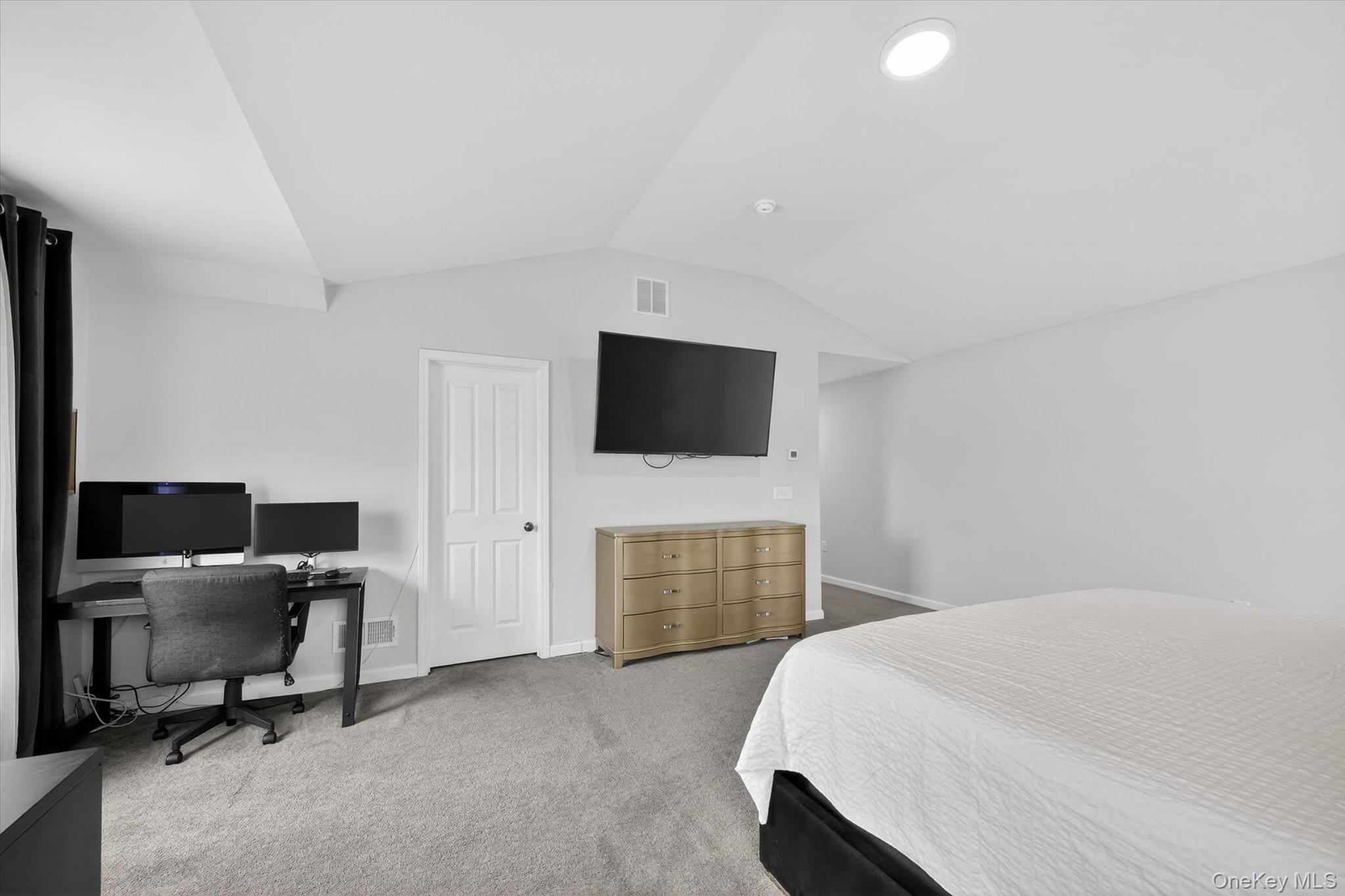 40 Highgrove Drive, Washingtonville, NY 10992