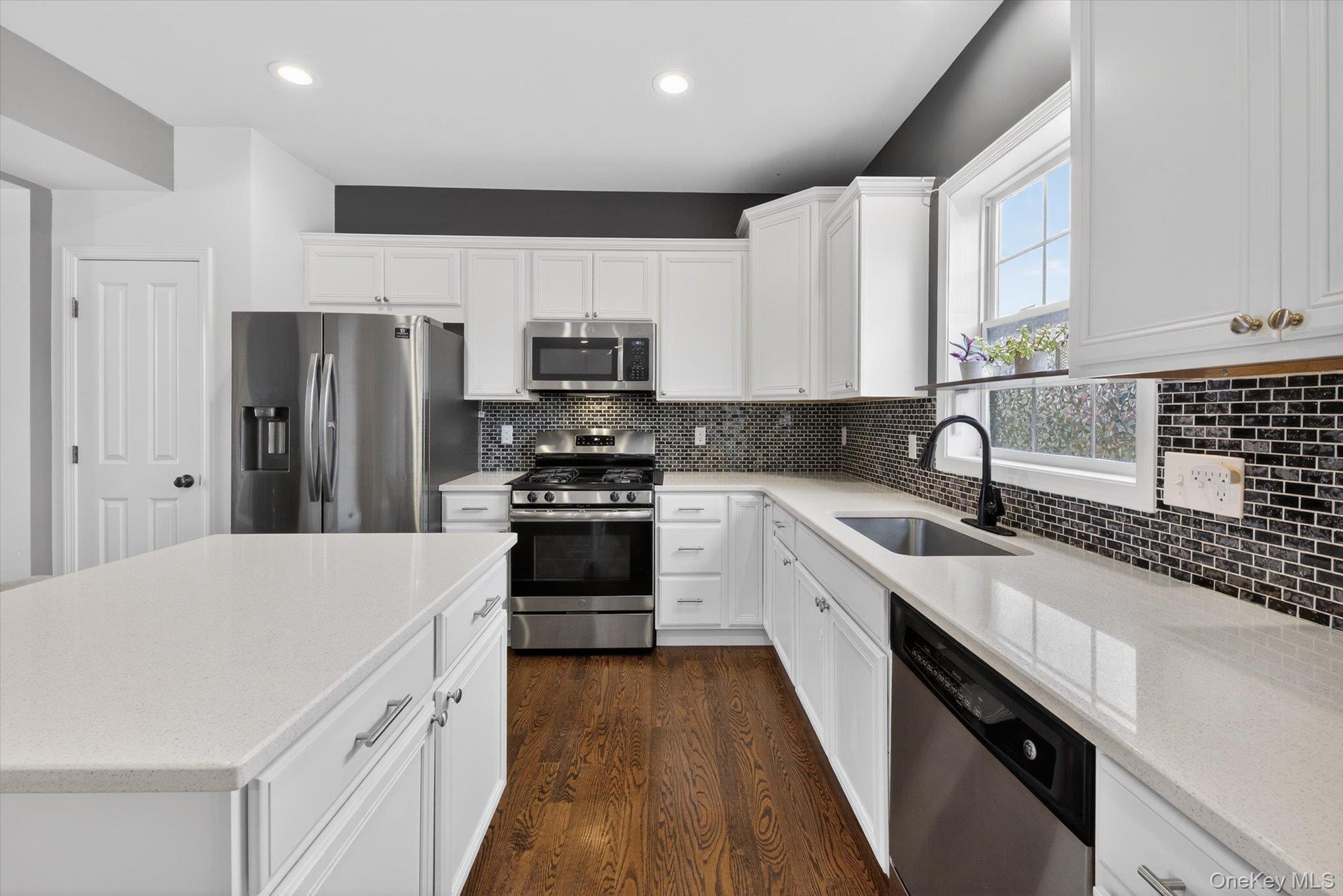 40 Highgrove Drive, Washingtonville, NY 10992