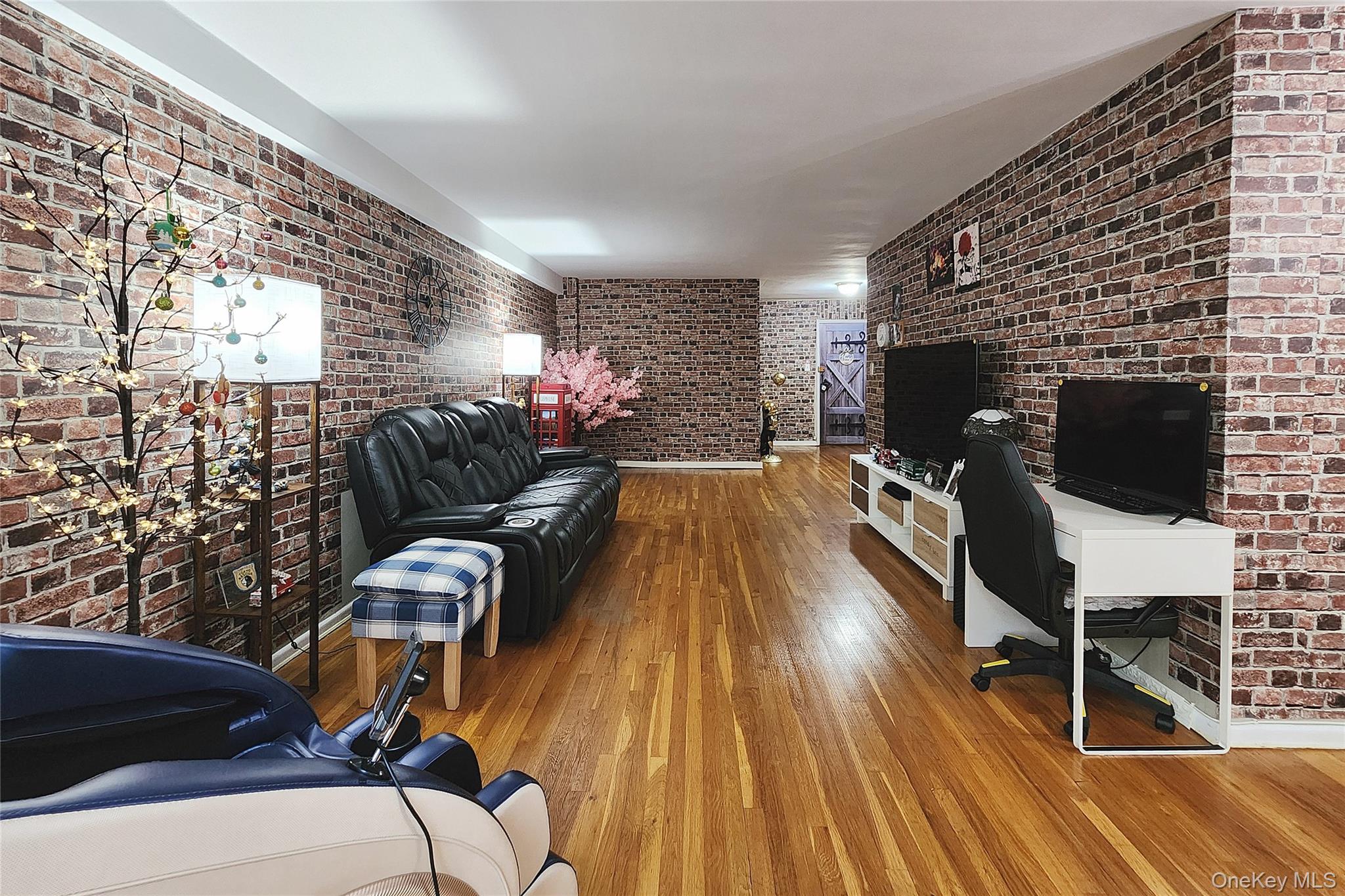 209-20 18th Ave # 5E, Bayside, NY 11360