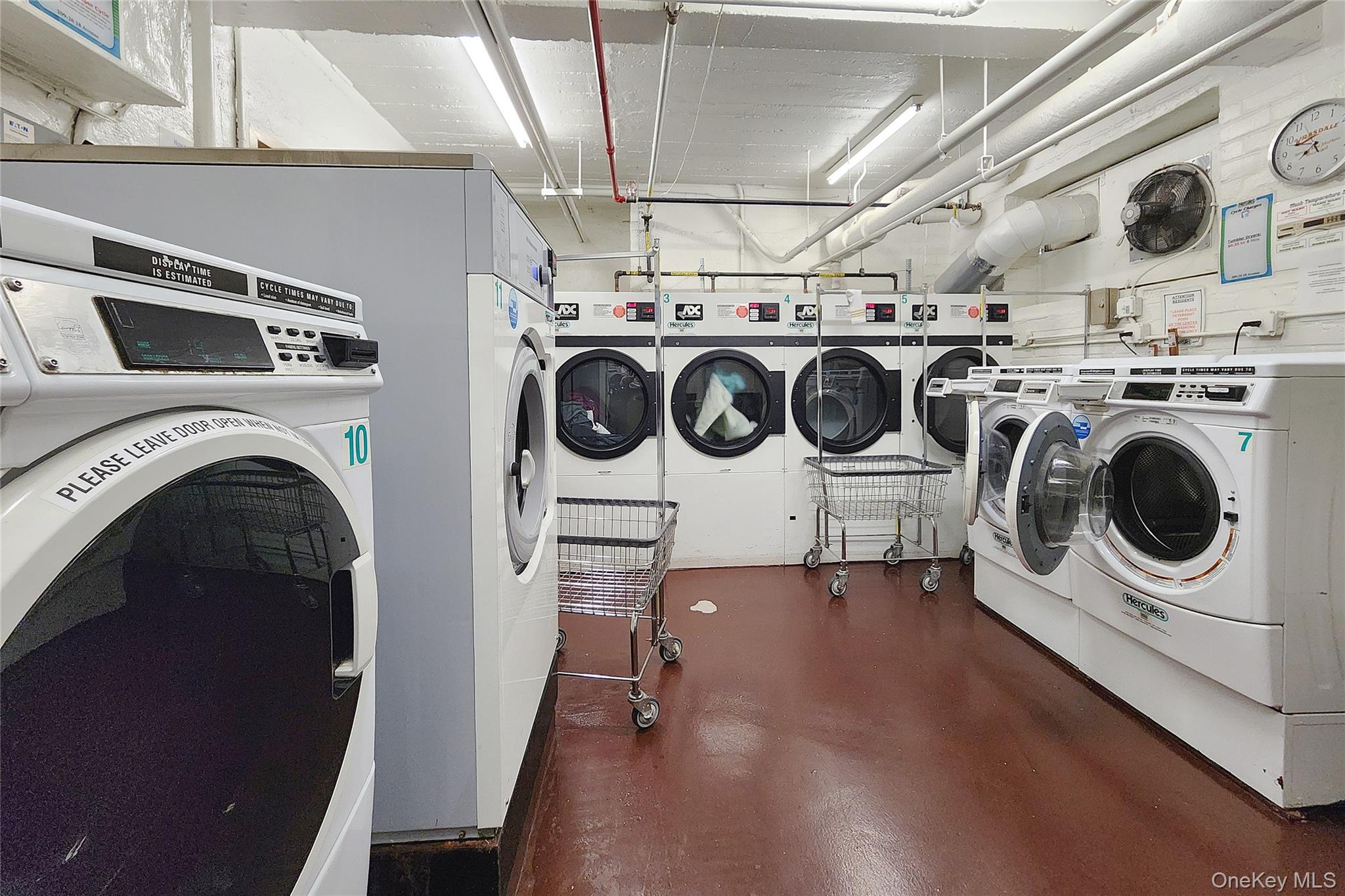 209-20 18th Ave # 5E, Bayside, NY 11360