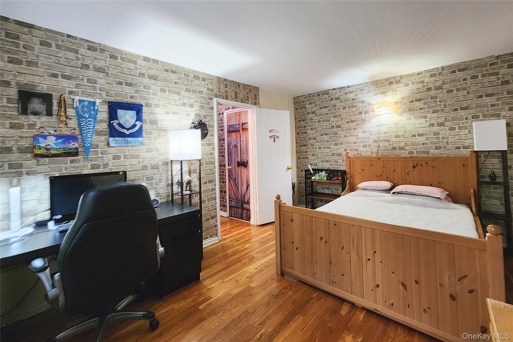 209-20 18th Ave # 5E, Bayside, NY 11360