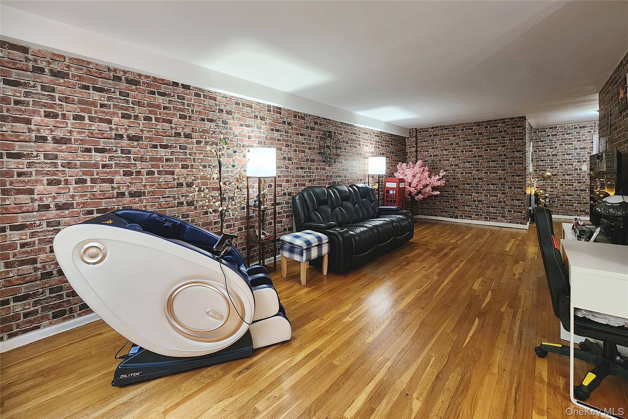 209-20 18th Ave # 5E, Bayside, NY 11360