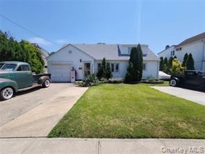 228 chance Drive # 1 St Floor, Hempstead, NY 11572