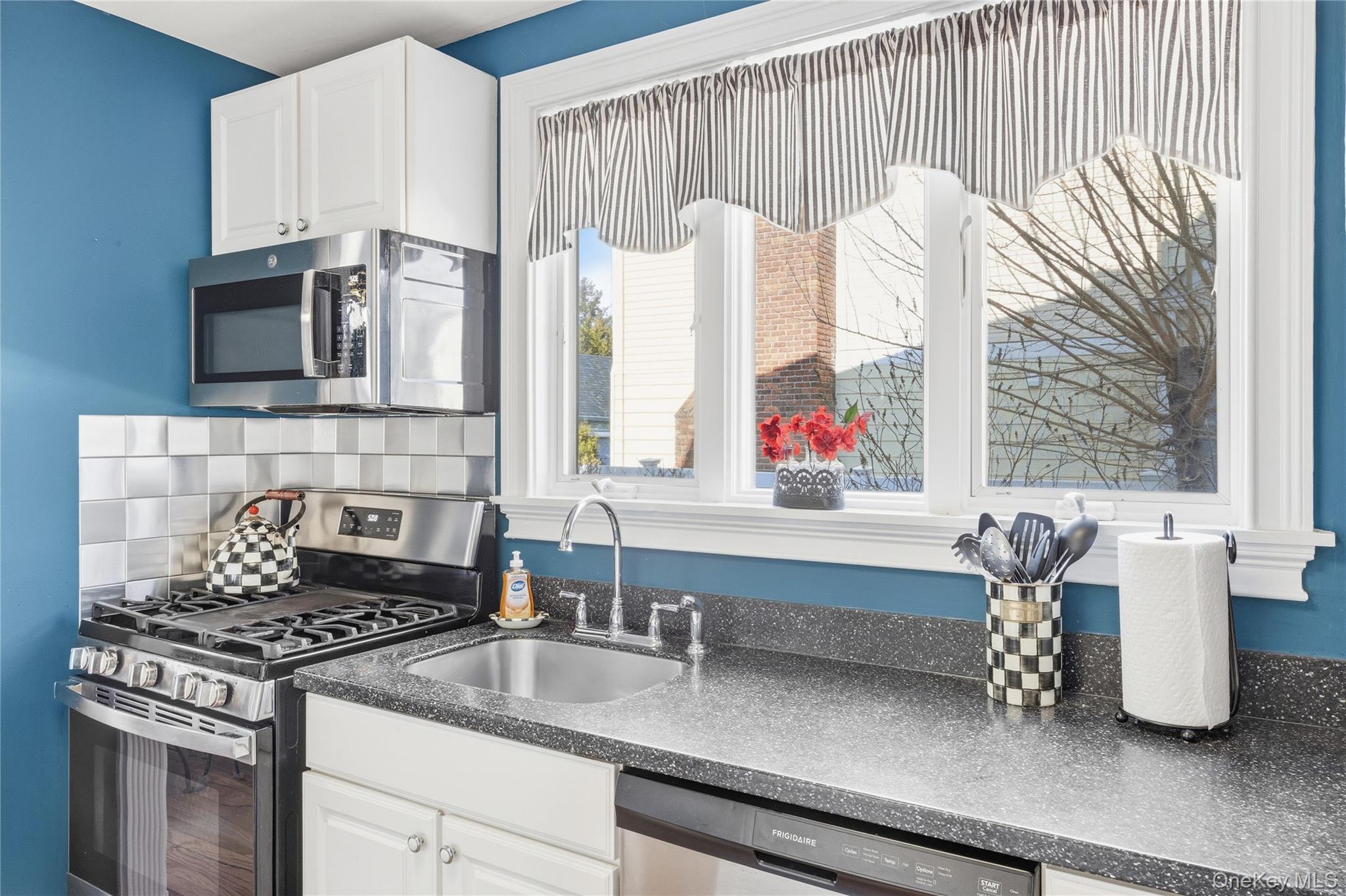 3539 Park Avenue, Wantagh, NY 11793