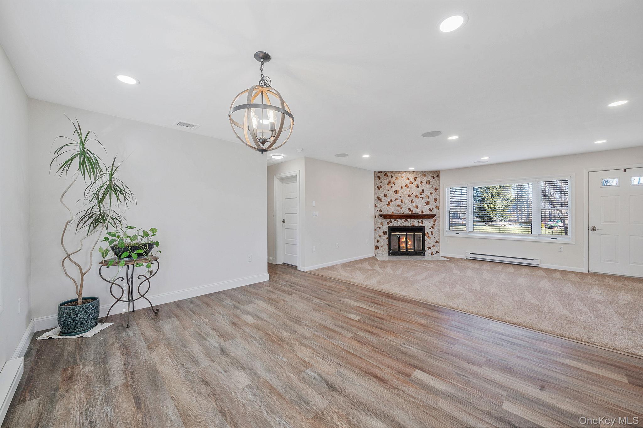 72 Locust Avenue, Oakdale, NY 11769