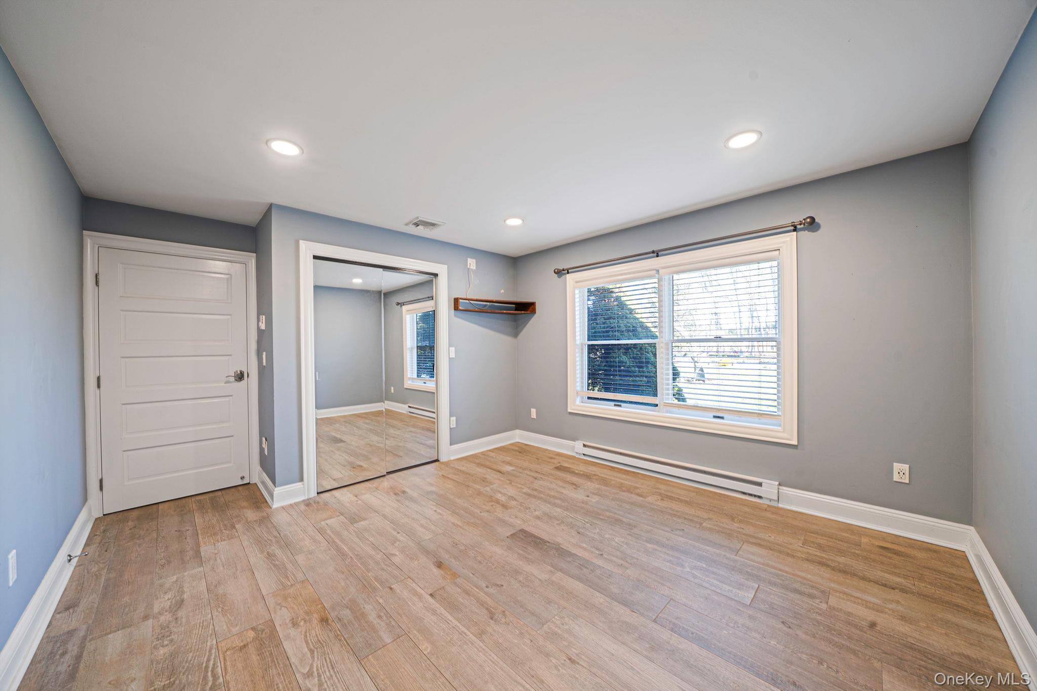 72 Locust Avenue, Oakdale, NY 11769