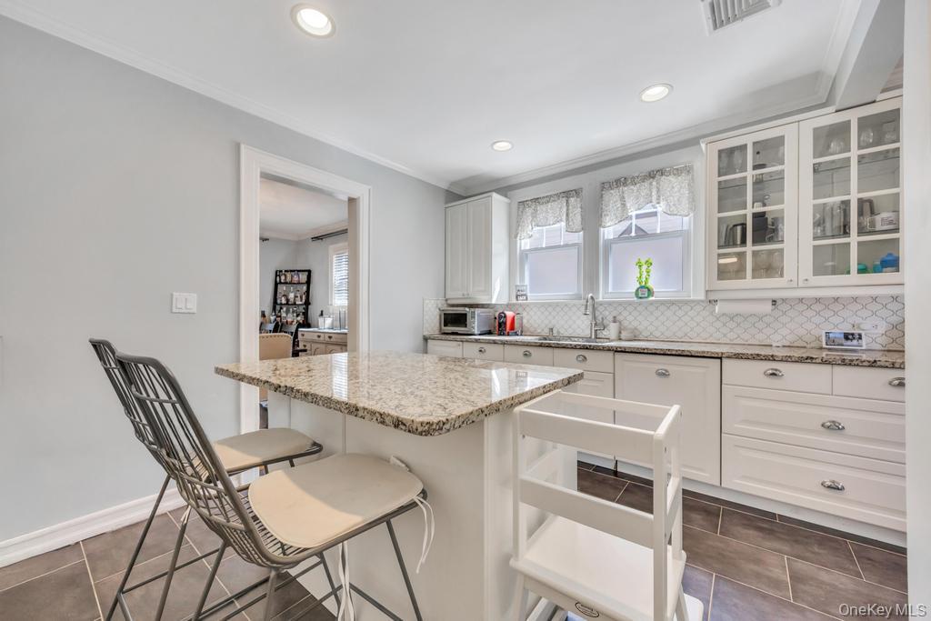 14 Lenox Avenue, Lynbrook, NY 11563