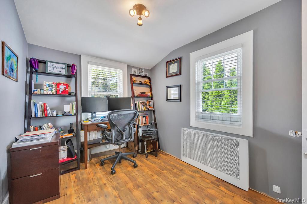 14 Lenox Avenue, Lynbrook, NY 11563