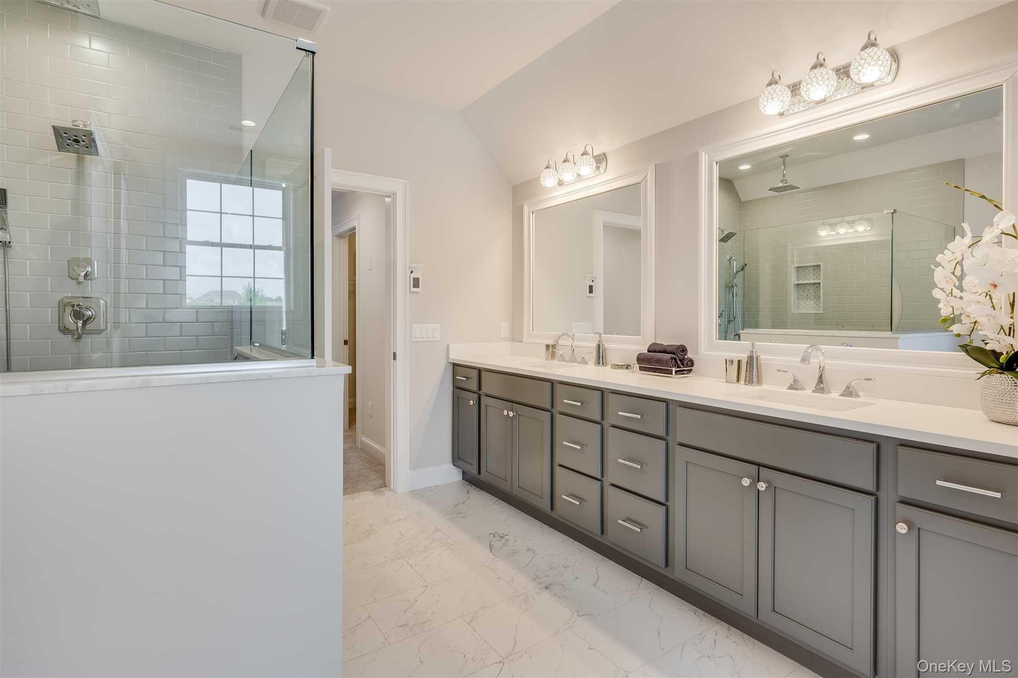 8 Roundhill Road, Hopewell Junction, NY 12533