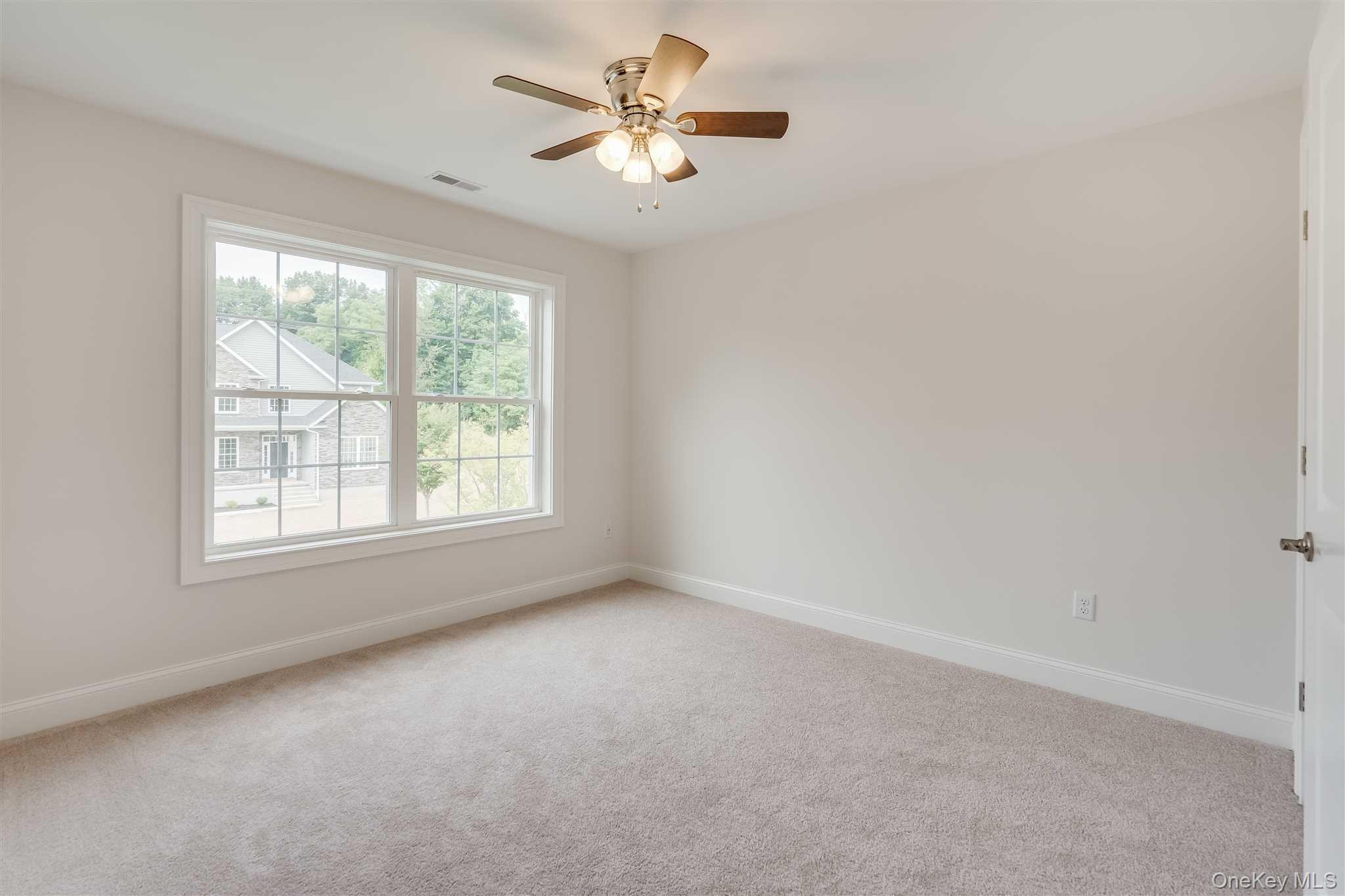 8 Roundhill Road, Hopewell Junction, NY 12533