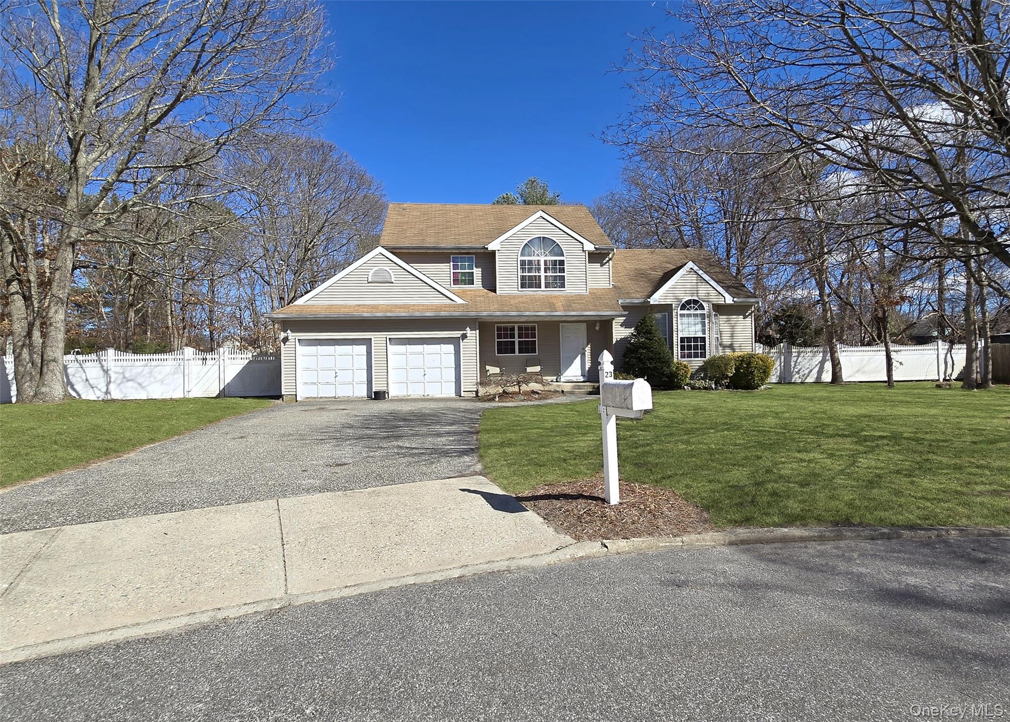 23 Shamrock Lane, Centereach, NY 11720