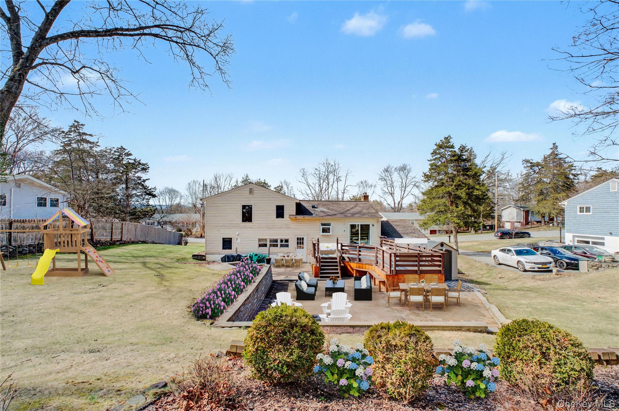 10 Horizon Hill Drive, Poughkeepsie, NY 12603