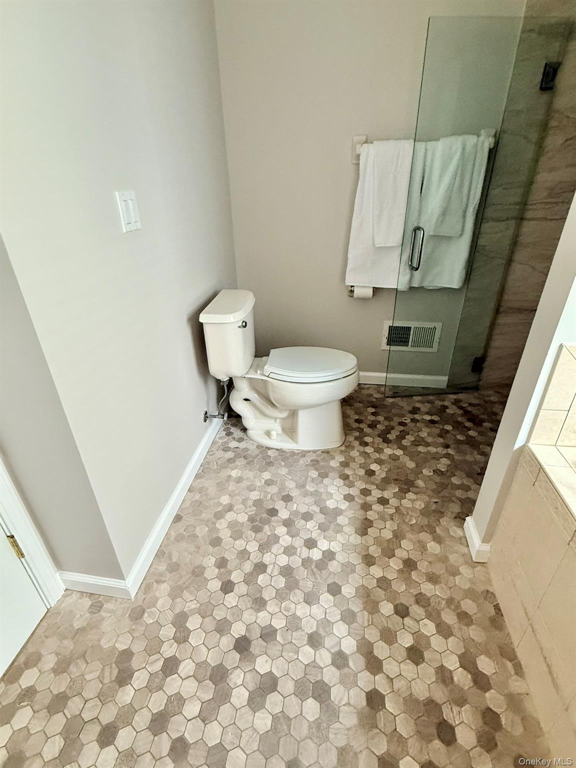 19 Sunflower Street, Middletown, NY 10940