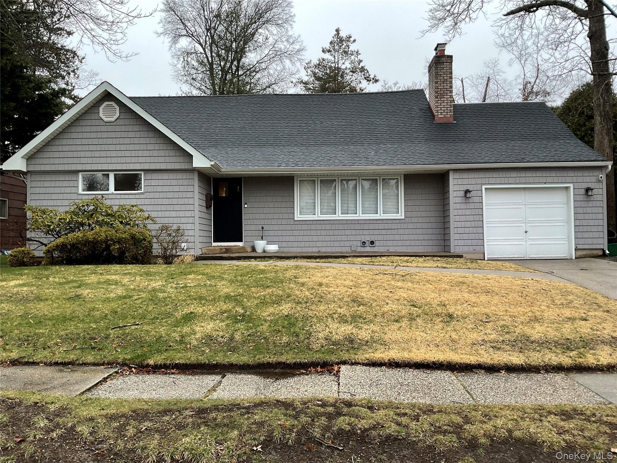 2171 Seneca Drive S, Merrick, NY 11566