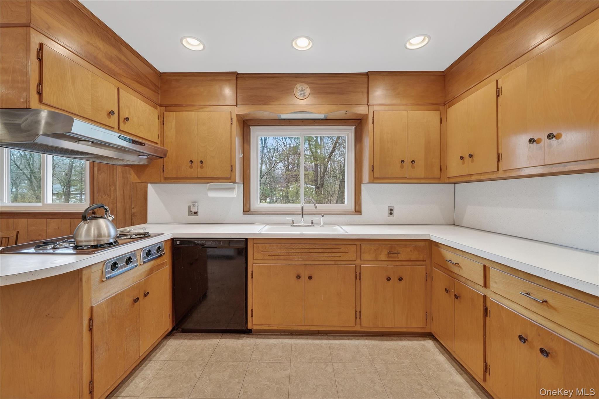 5 River Road, Suffern, NY 10901