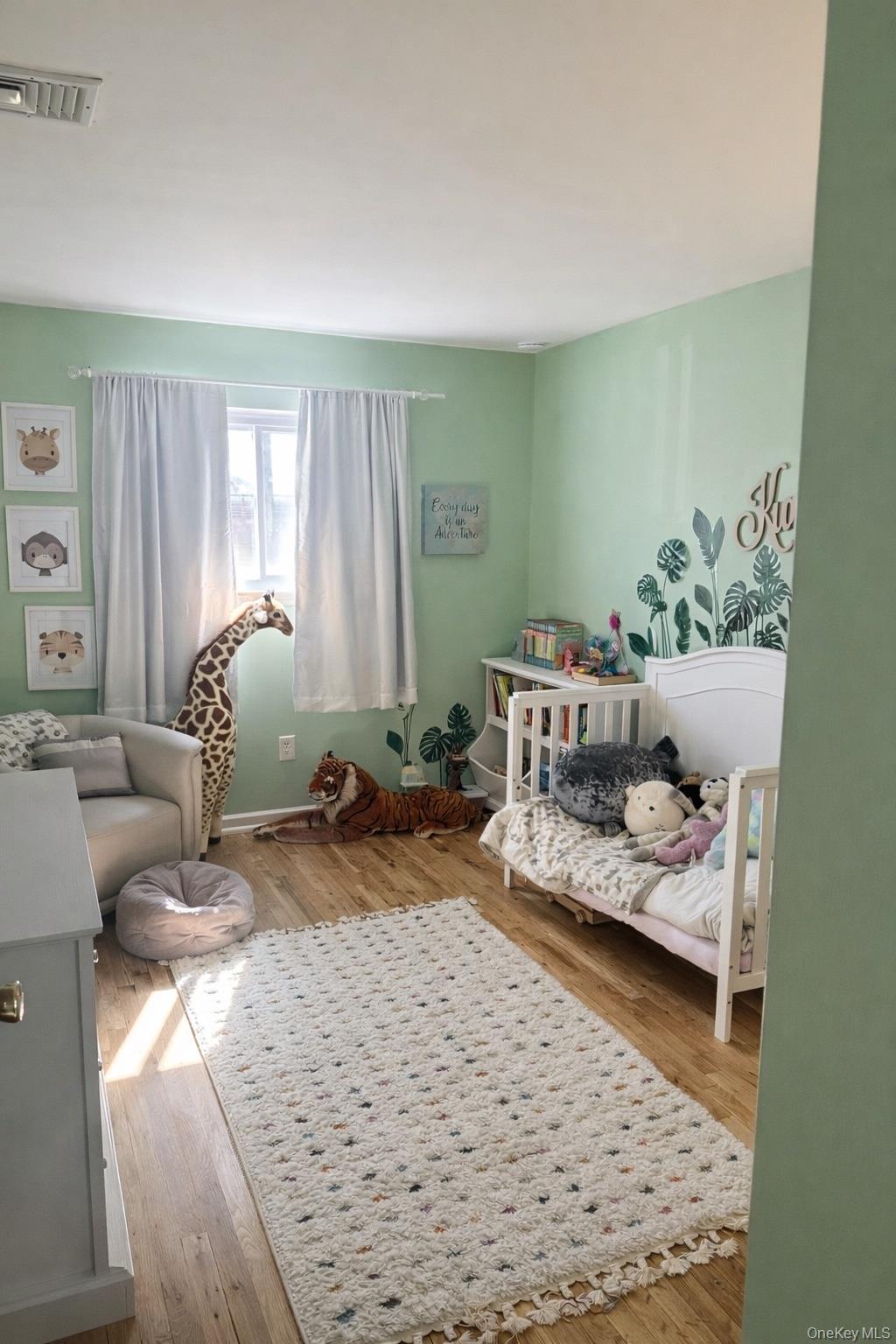 88 E Valley Stream Boulevard # 9, Valley Stream, NY 11580