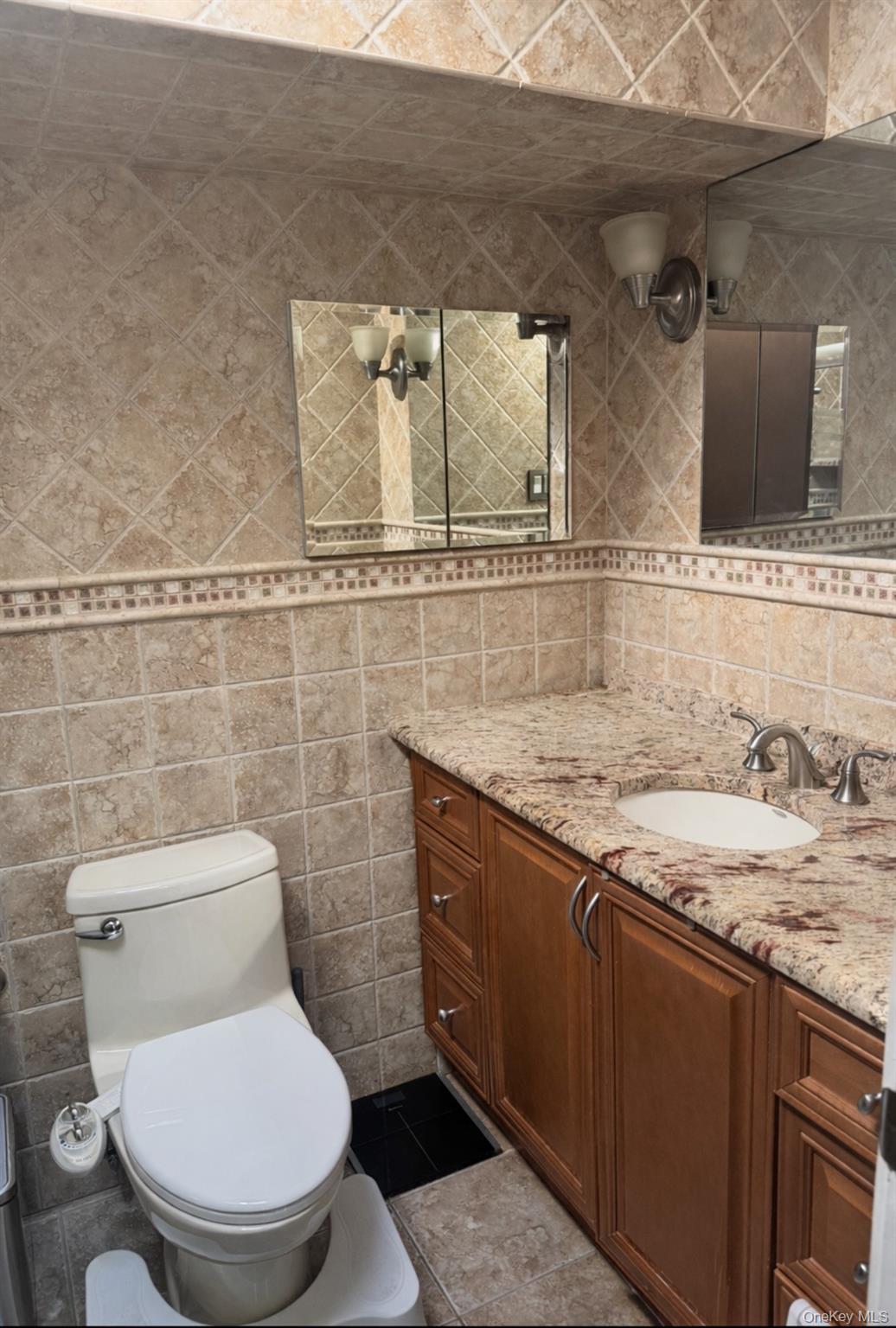 88 E Valley Stream Boulevard # 9, Valley Stream, NY 11580