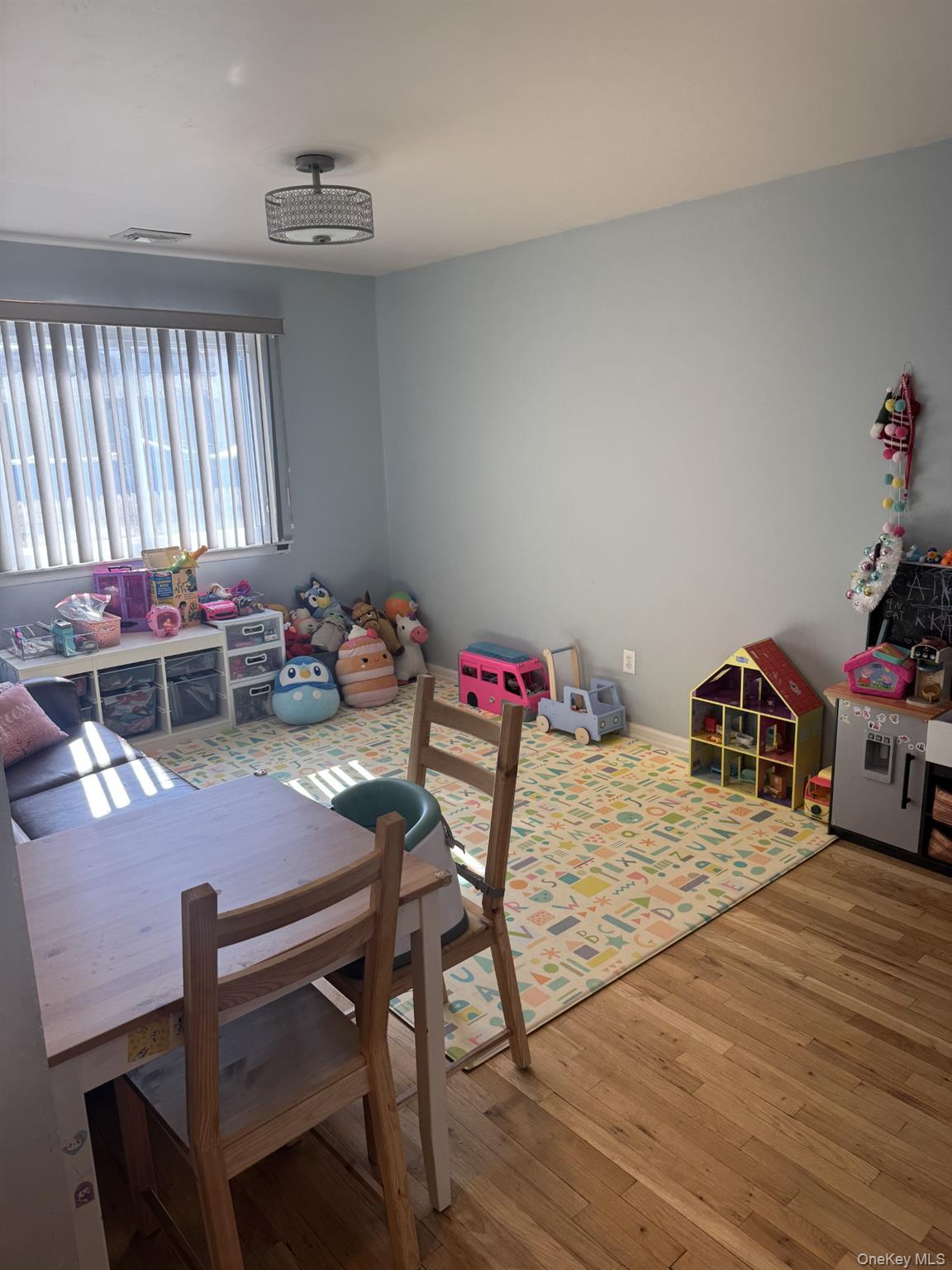 88 E Valley Stream Boulevard # 9, Valley Stream, NY 11580