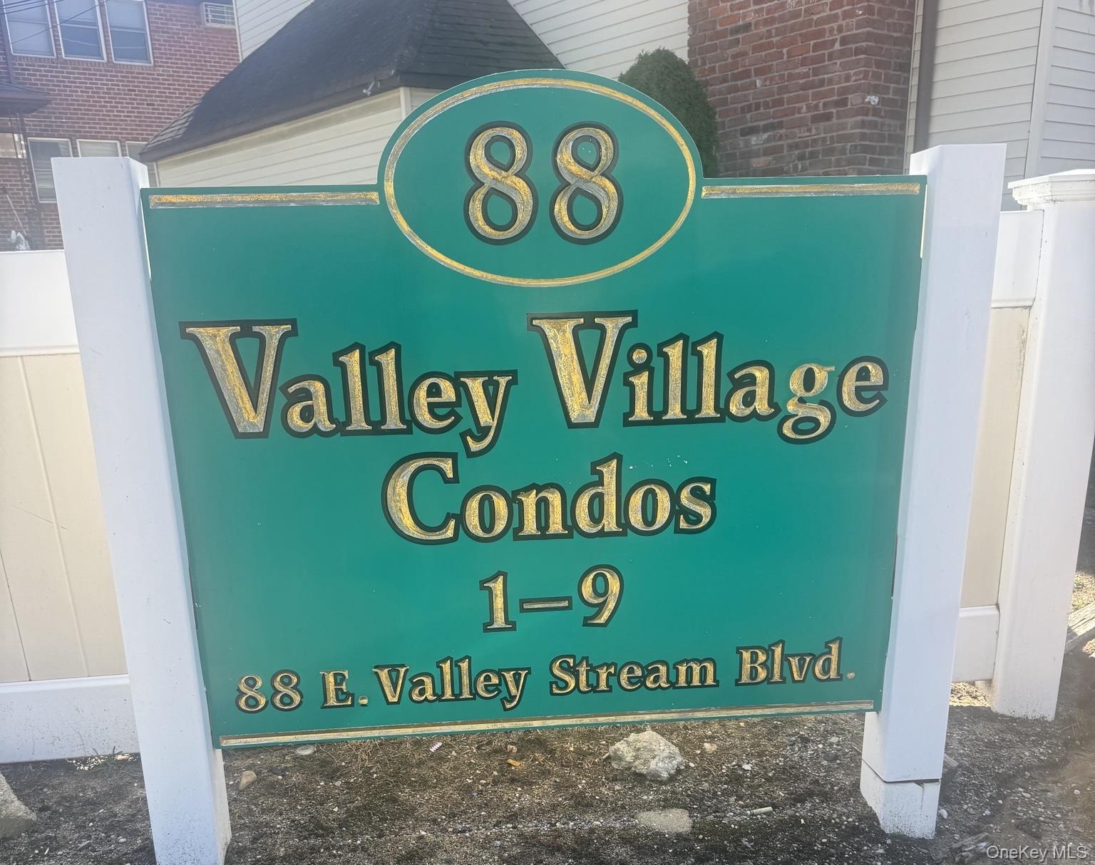 88 E Valley Stream Boulevard # 9, Valley Stream, NY 11580