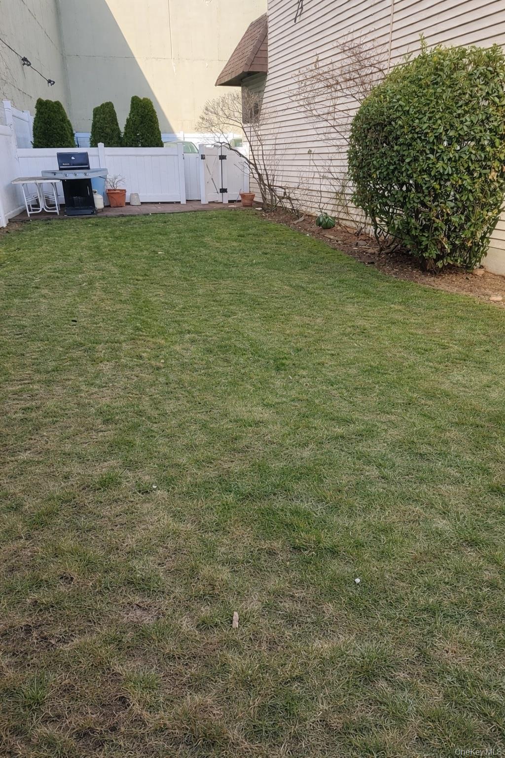 88 E Valley Stream Boulevard # 9, Valley Stream, NY 11580