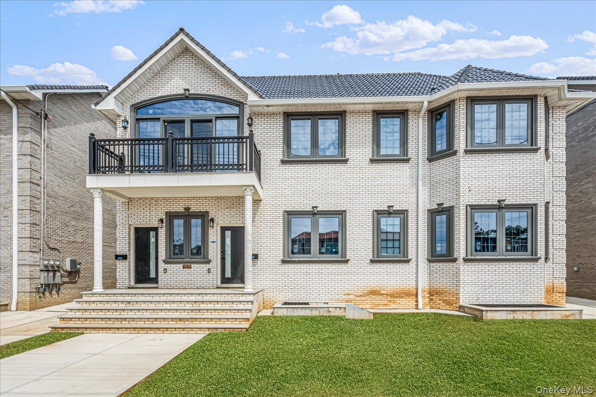 150-25 Hawtree Street, Ozone Park, NY 11417